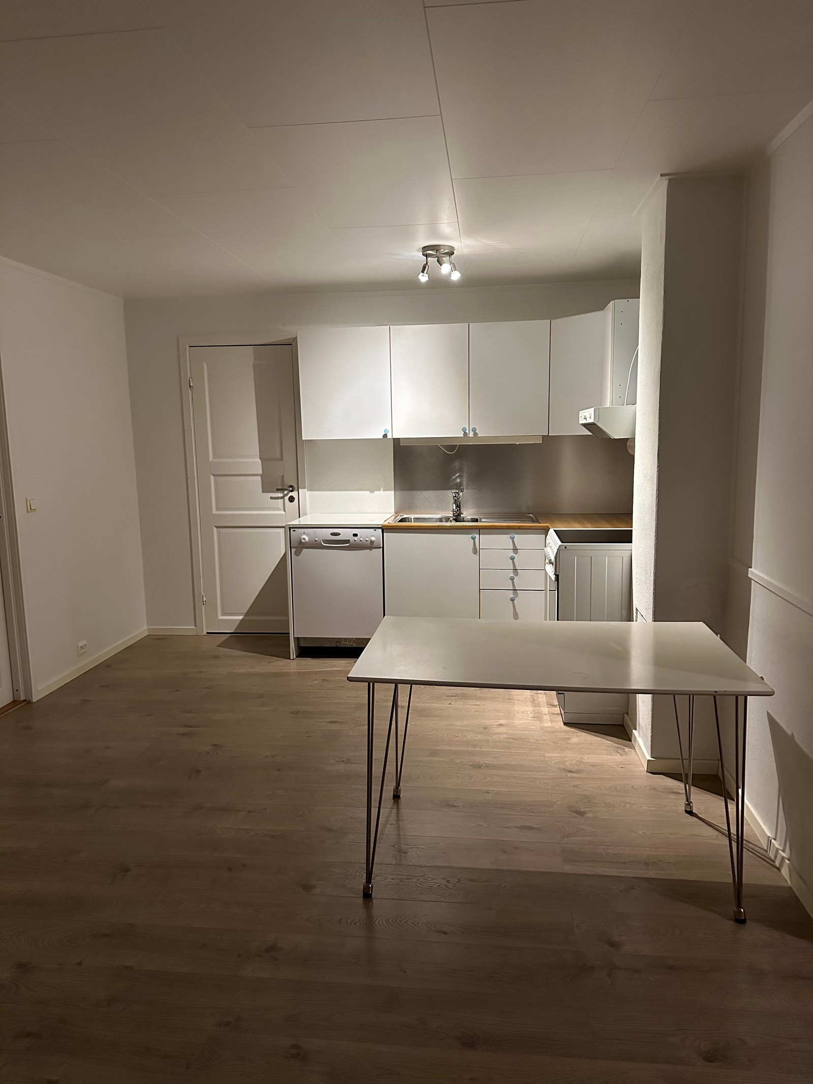 3-roms med enkel adkomst og parkering Galleribilde