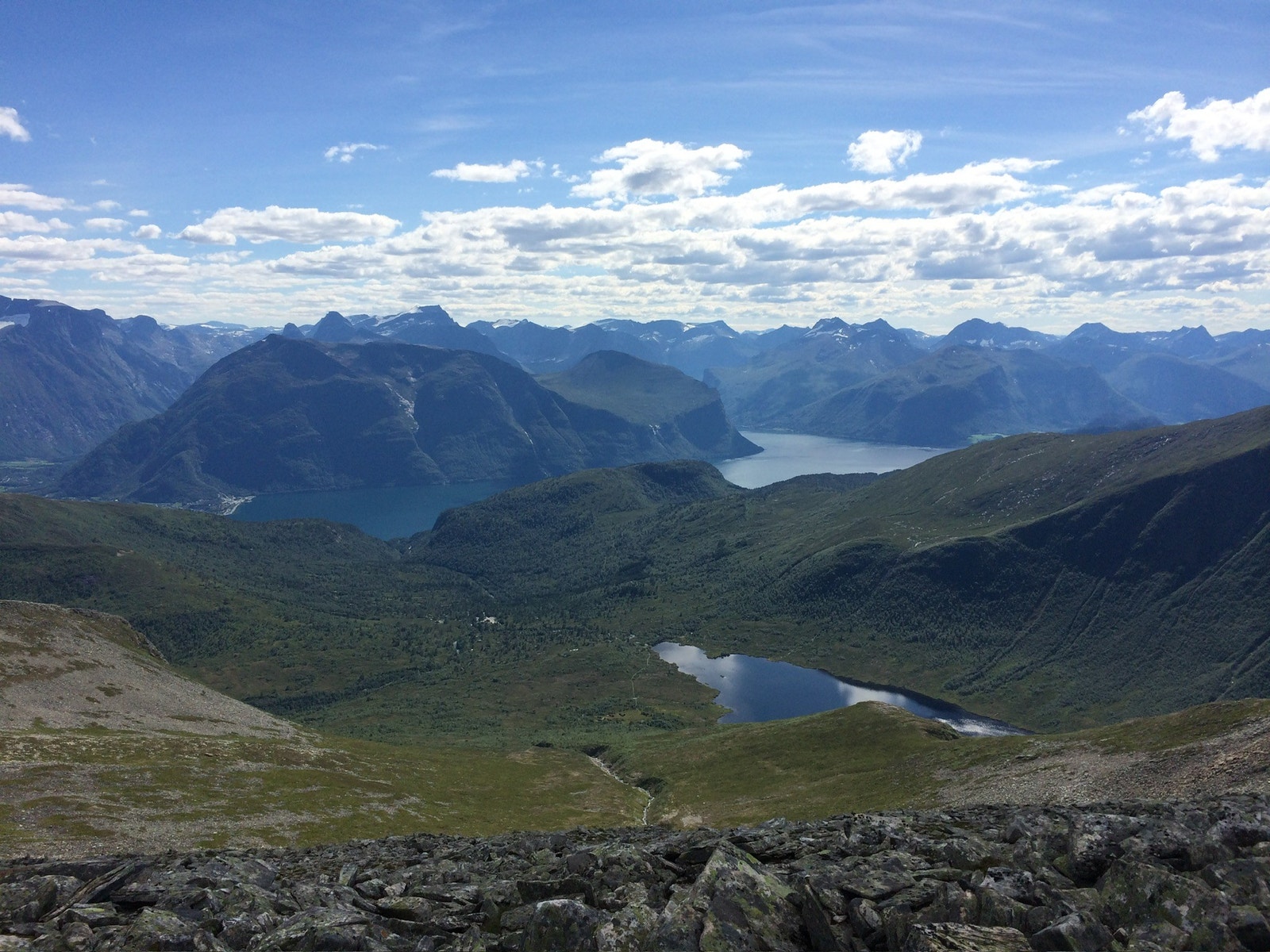 Utsikt fra Torvløysa mot Romsdal. Galleribilde