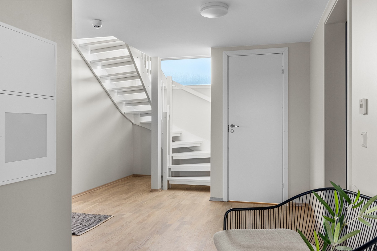 Trappoppgang til 2 etasje. Galleribilde