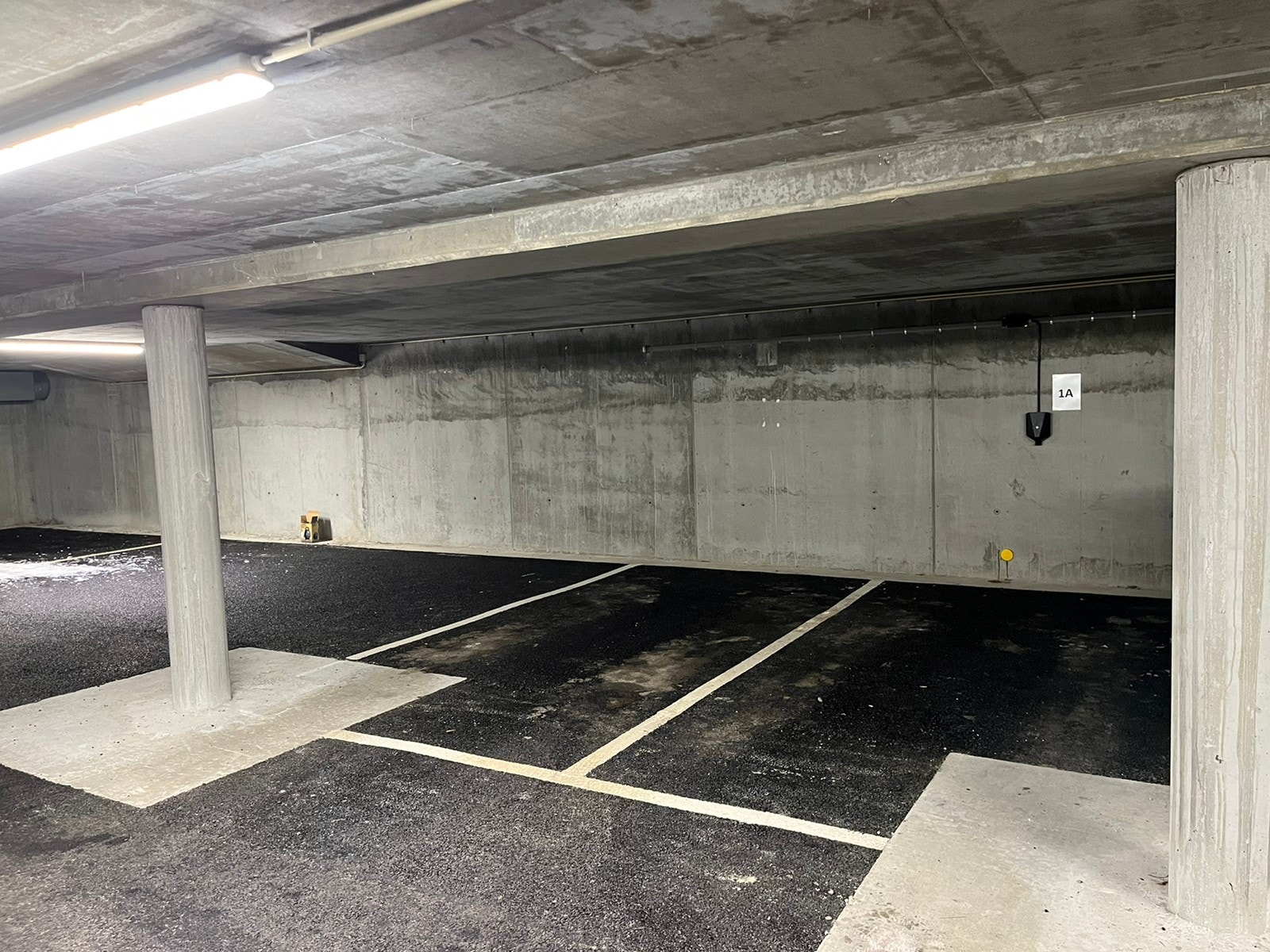 Innendørs garasjeplass inkludert. Galleribilde