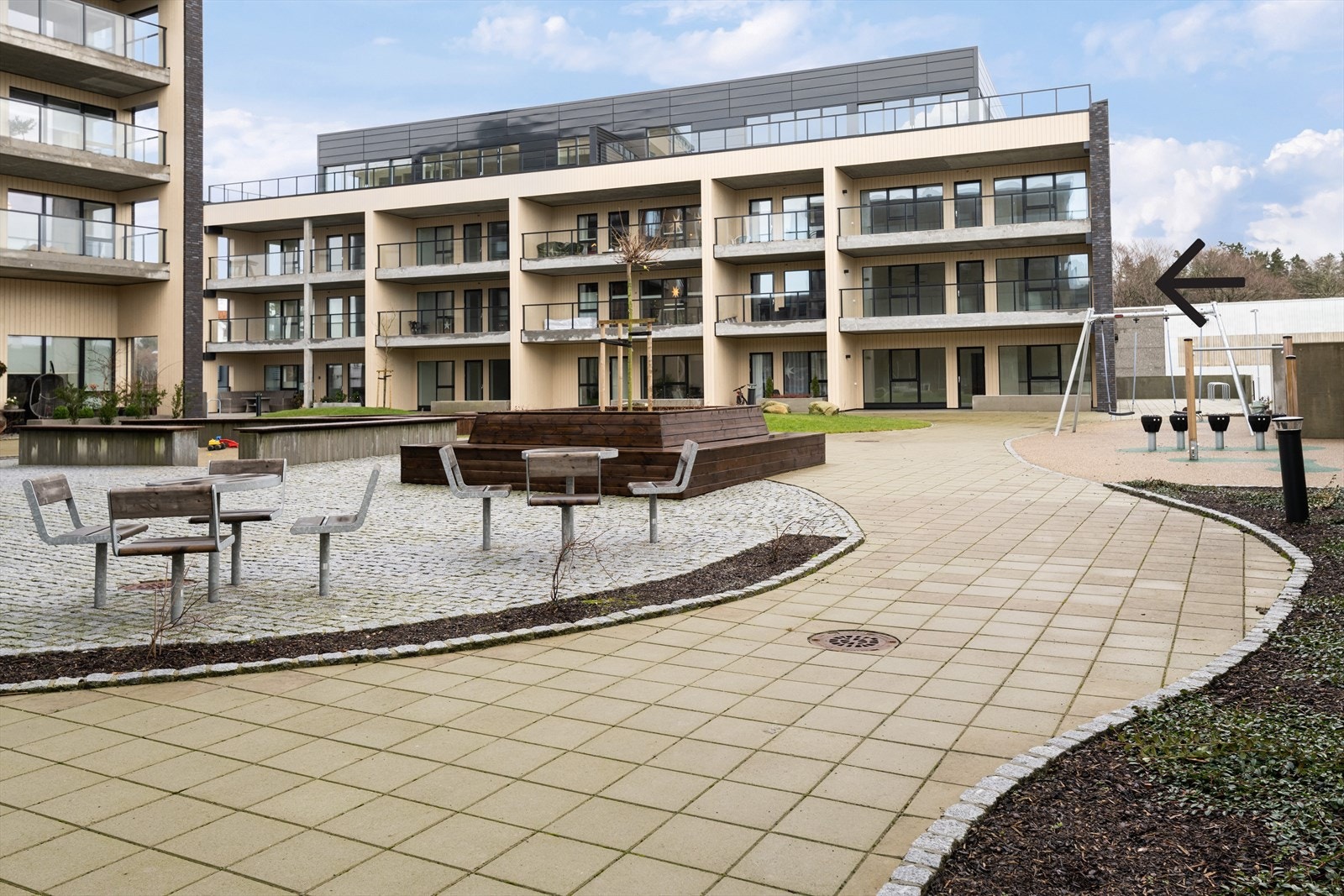 Trelasttunet har flotte felles uteområder. Galleribilde