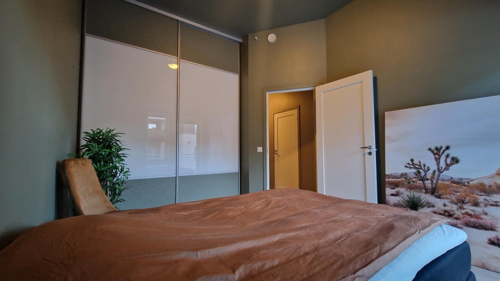 Hovedsoverommet er på ca. 12,1 kvm. Galleribilde