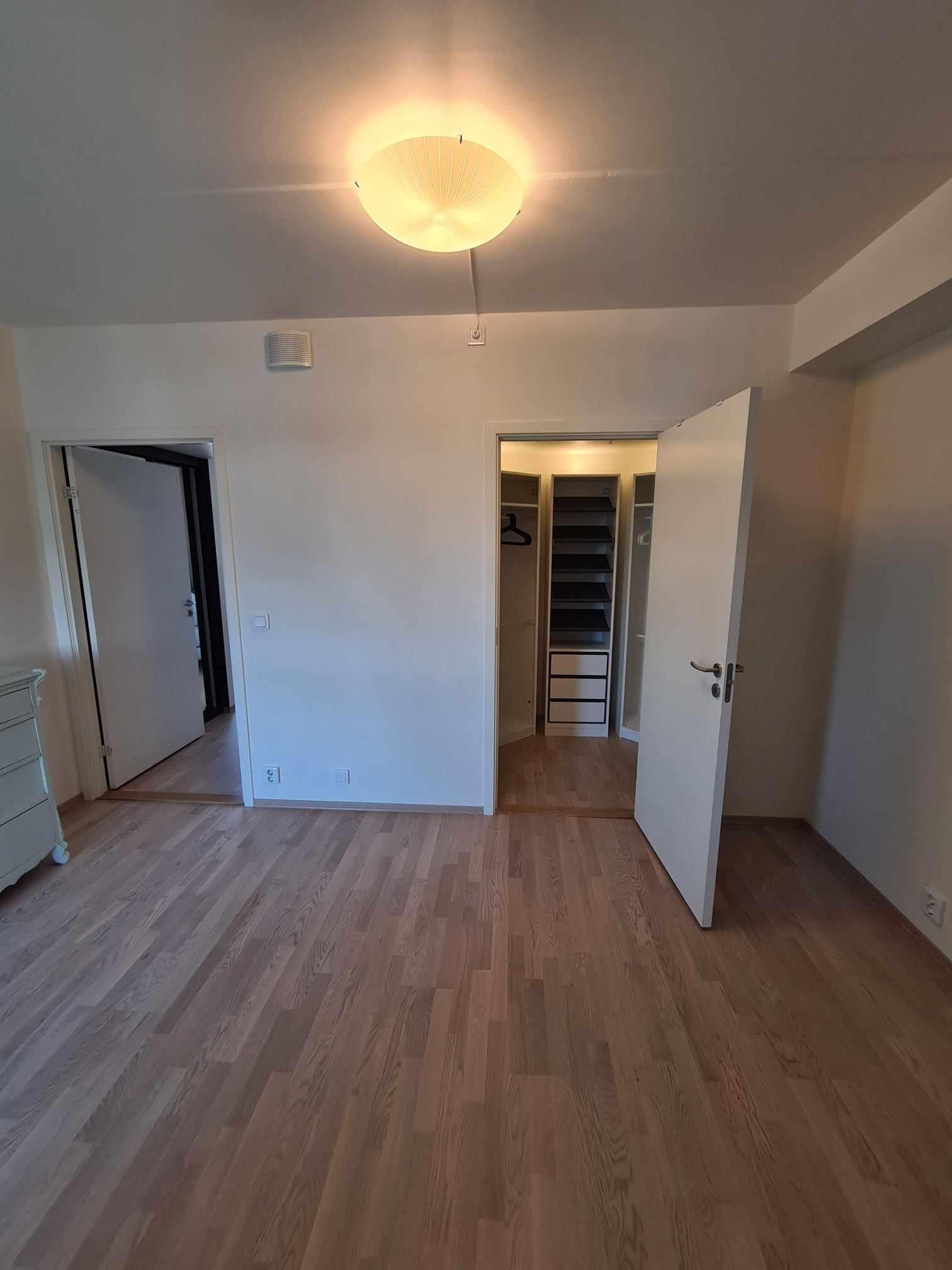 Hovedsoverom med walkin closet og eget bad Galleribilde