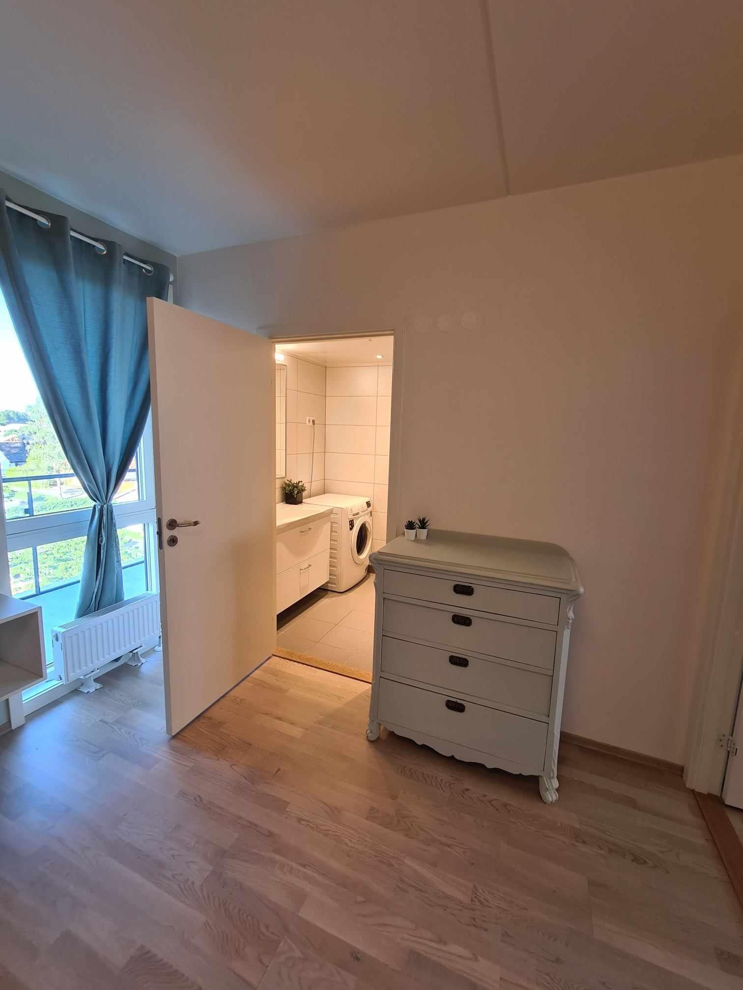 Inngang bad fra hovedsoverom Galleribilde