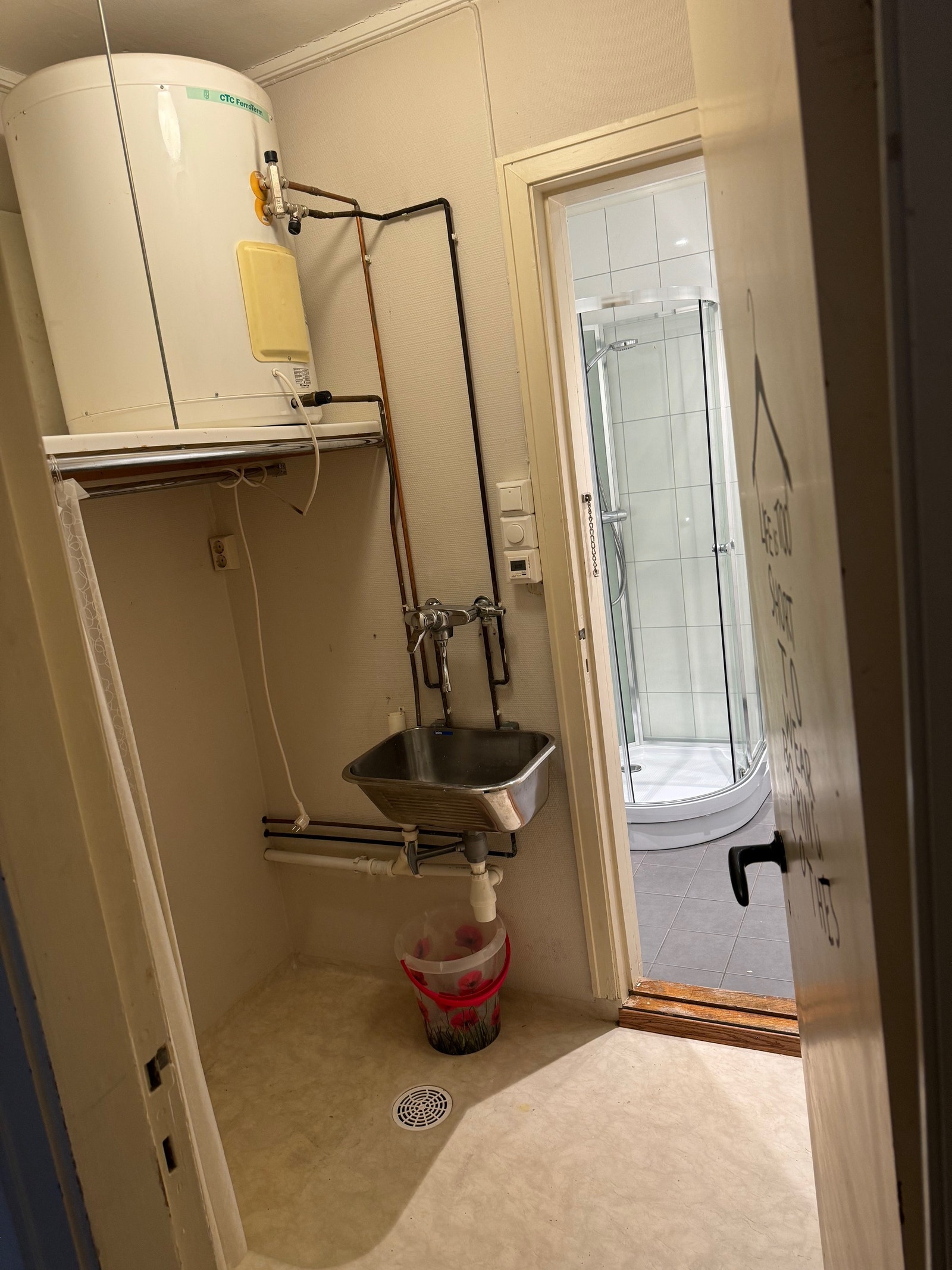 Vaskerom Galleribilde