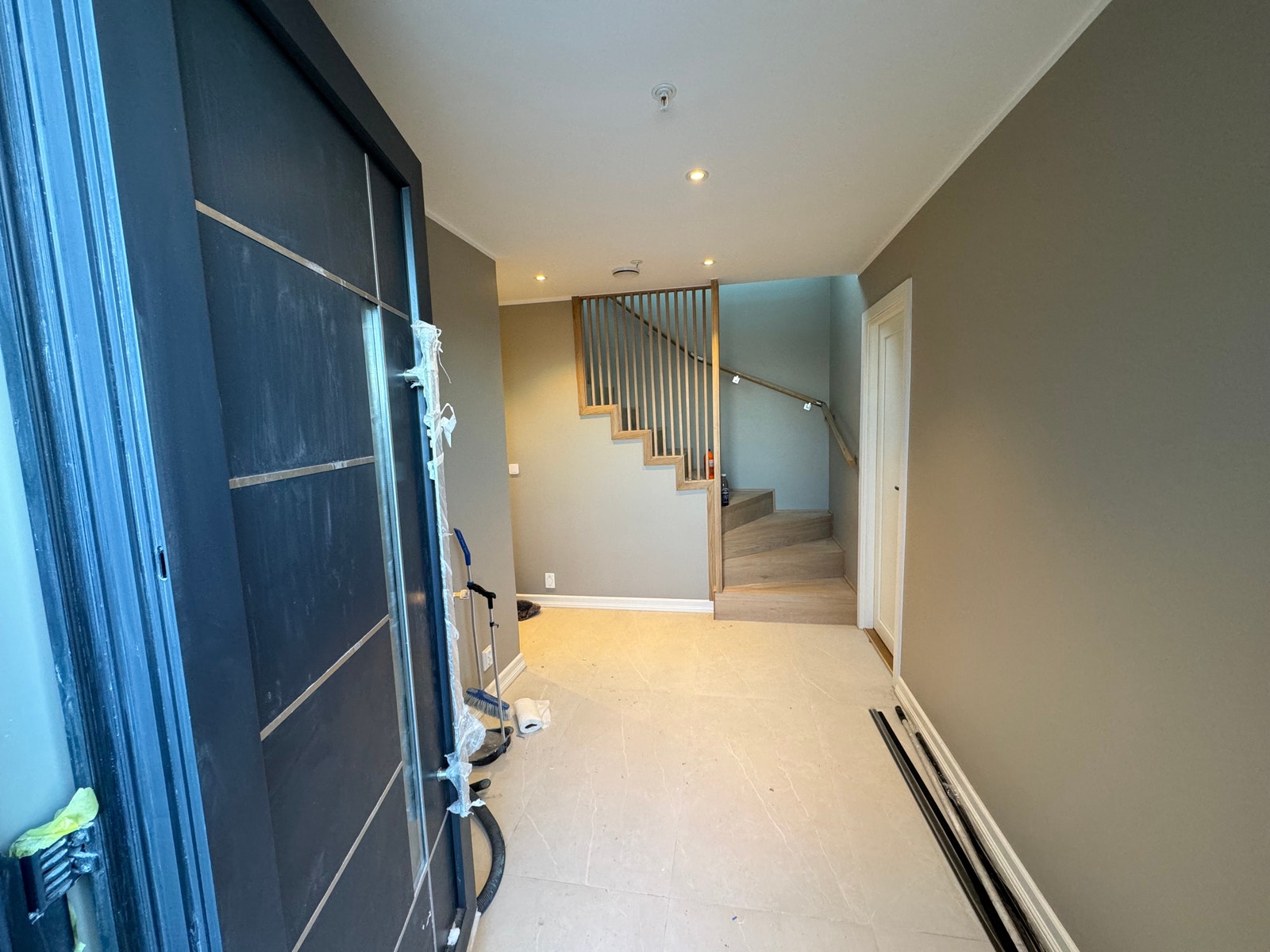 Bred entre Galleribilde