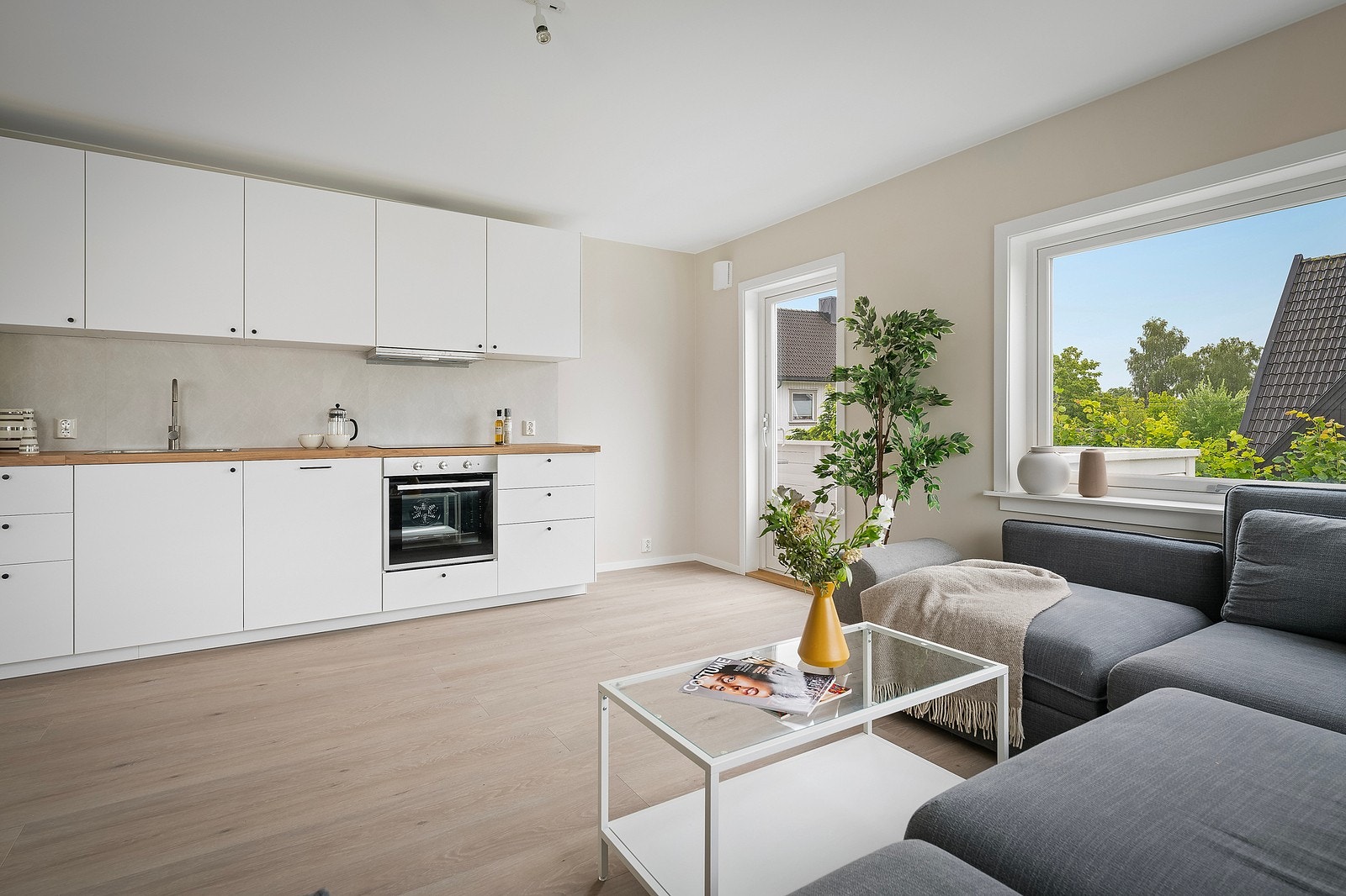 Moderne innredet og fullt møblerte fellesarealer! Galleribilde