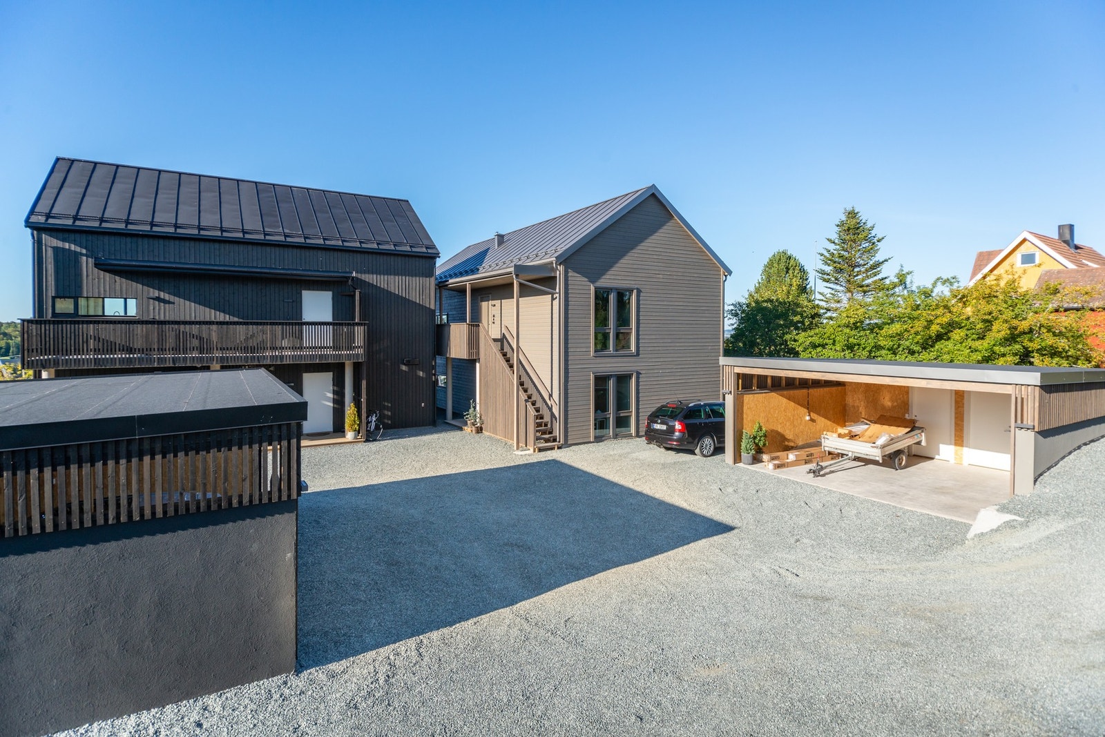 Leiligheten ligger fint til i 1. etg og har trinnfri adkomst. Galleribilde