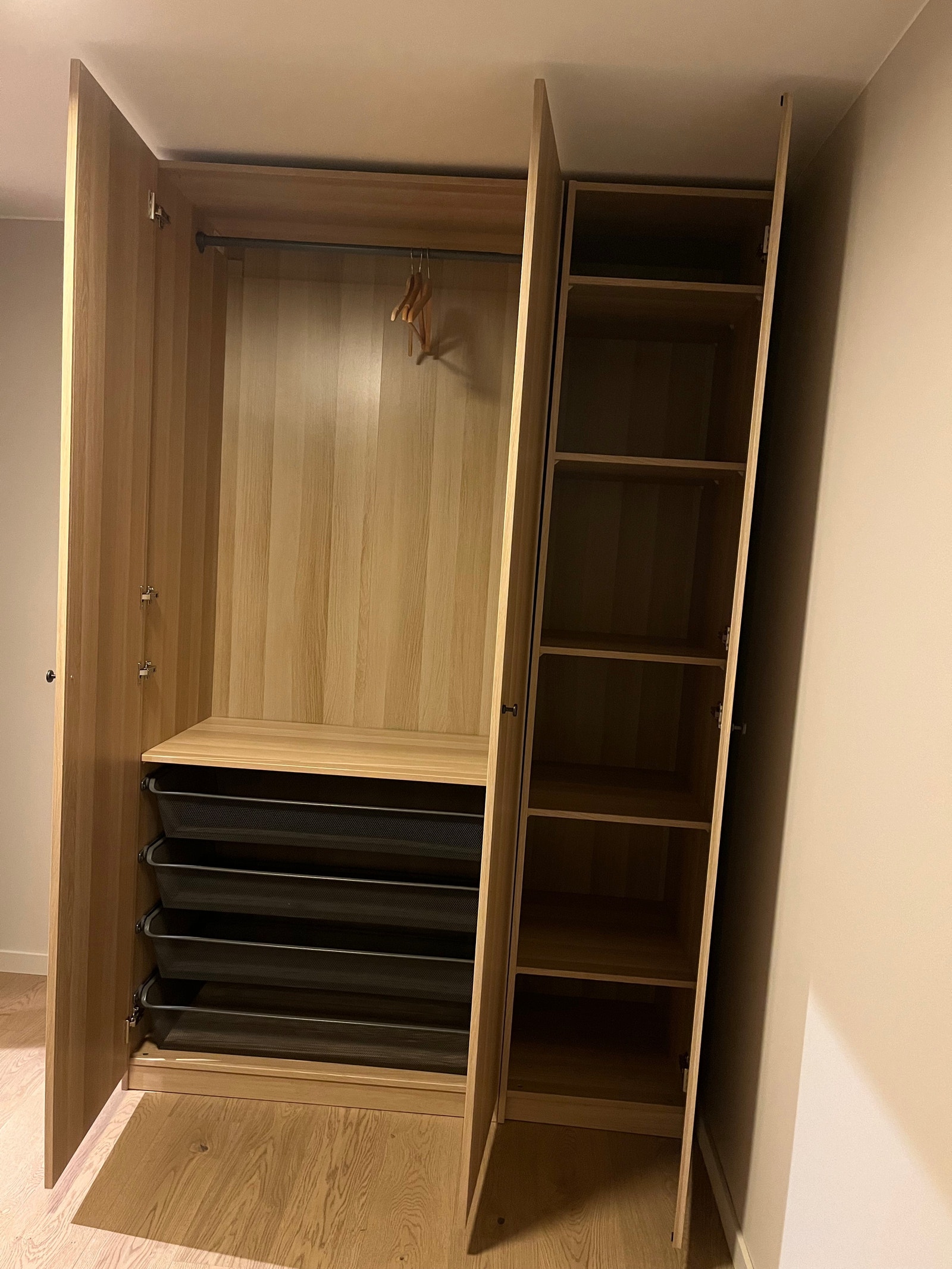 Paxgarderober på soverom Galleribilde