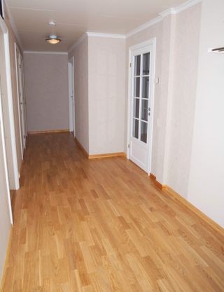 Romslig gang Galleribilde