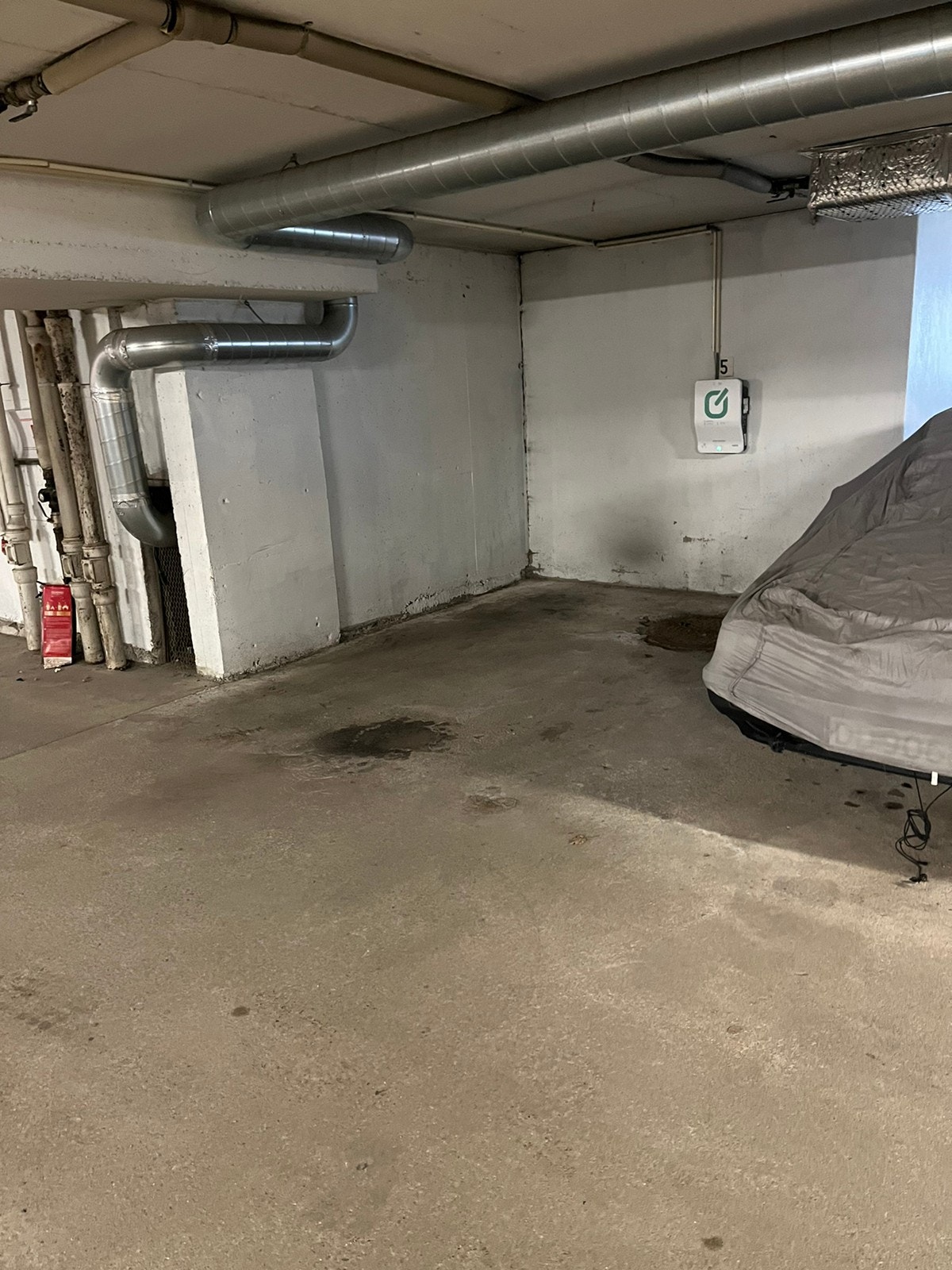 Garasjeplass m/lademuligheter Galleribilde