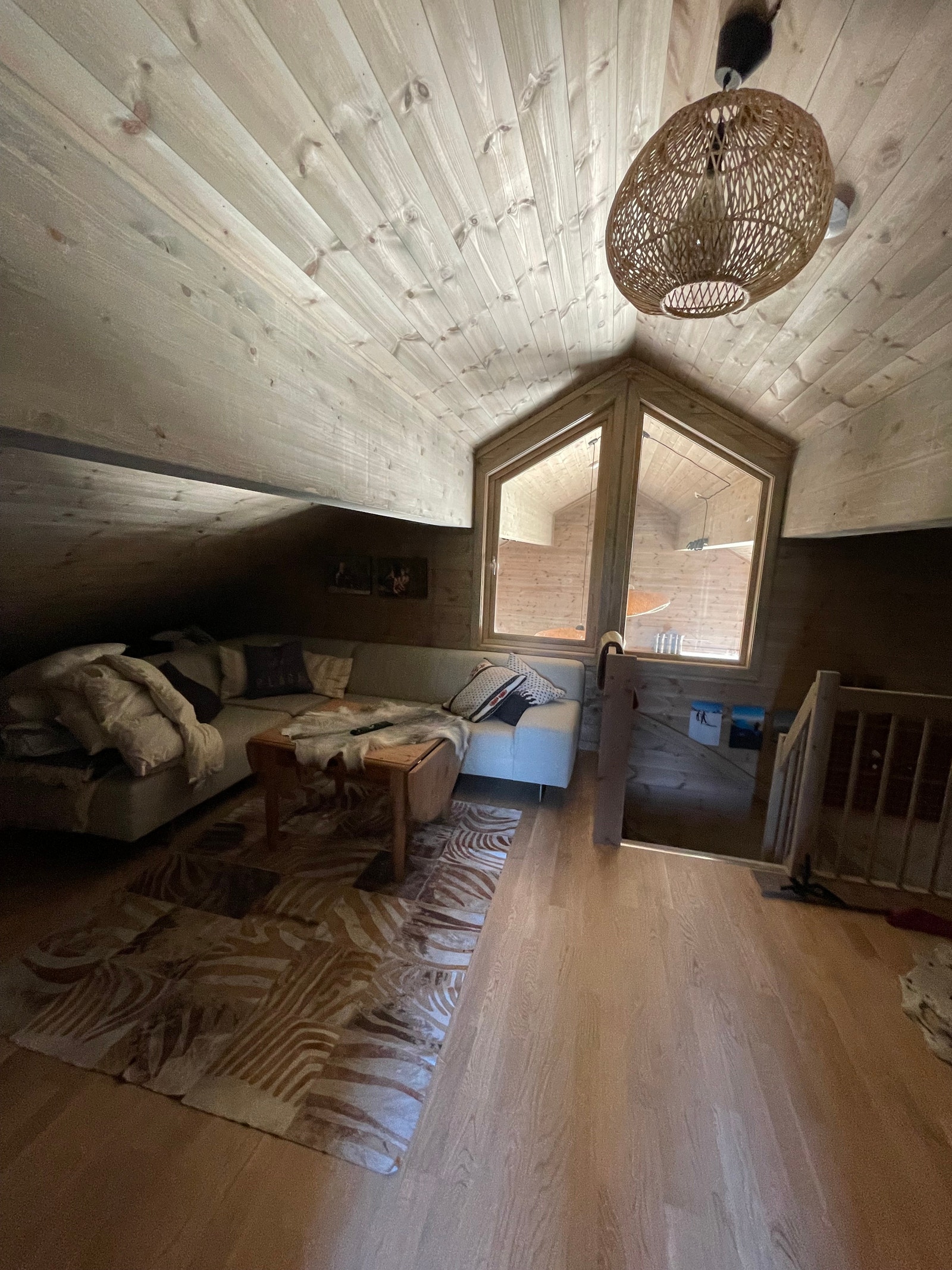 Loftstue med inngang til soverom 3 Galleribilde