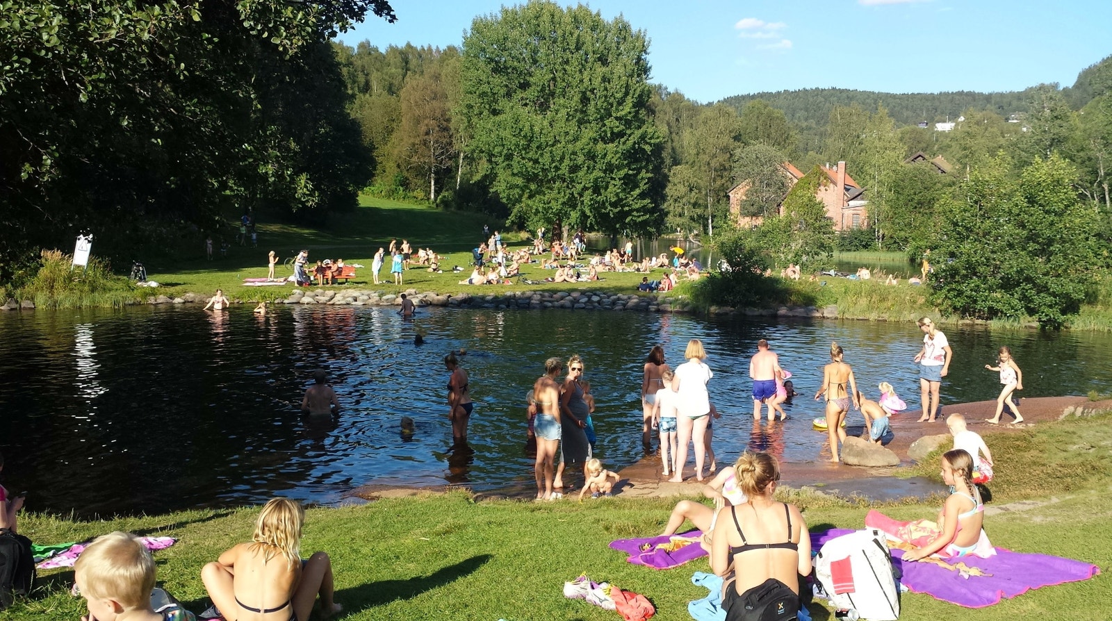 Badeplass, øverst i Aerselva Galleribilde