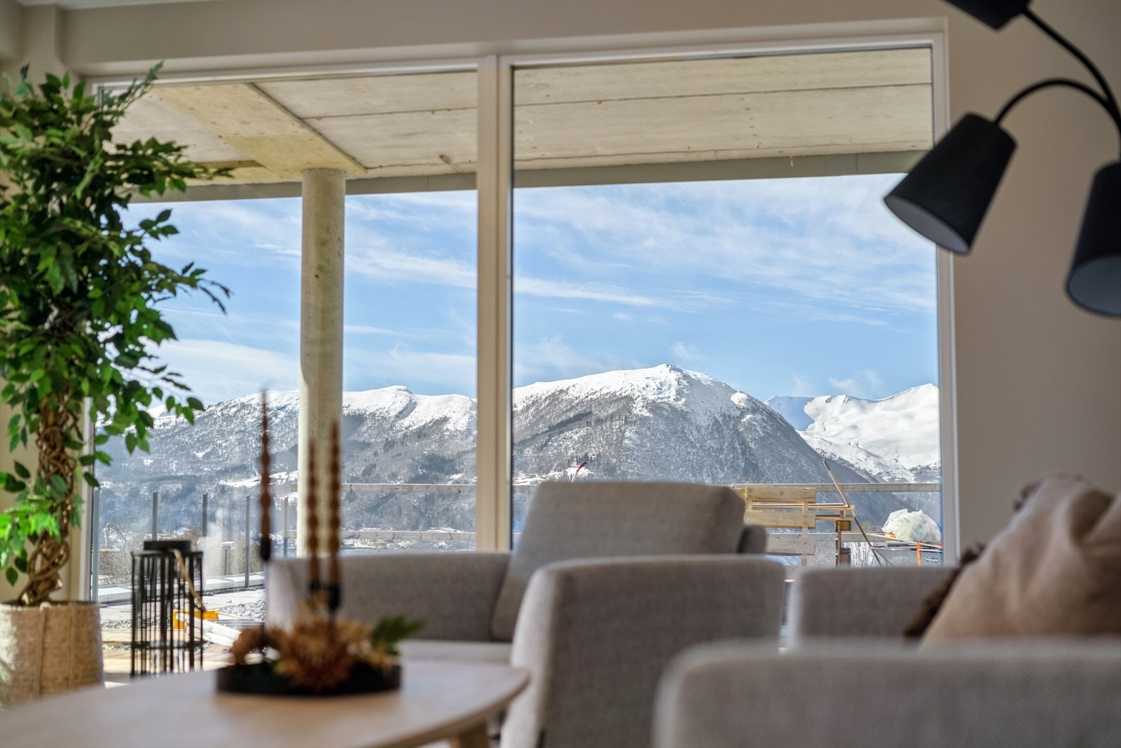 Flott utsikt mot Kornbergveten Galleribilde