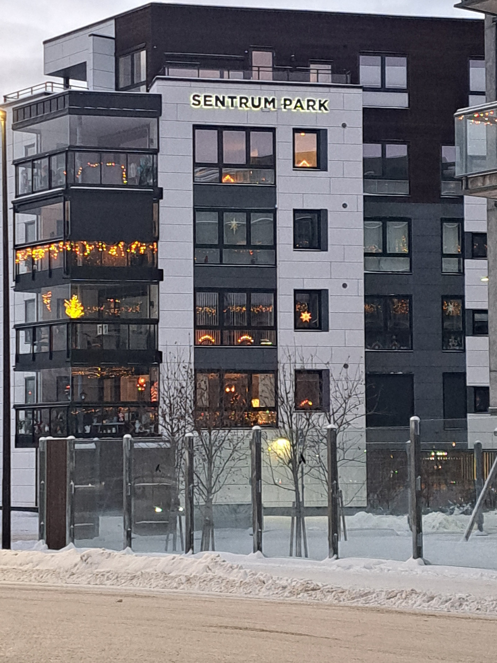 Vinter fasadebilde Sentrum Park Galleribilde