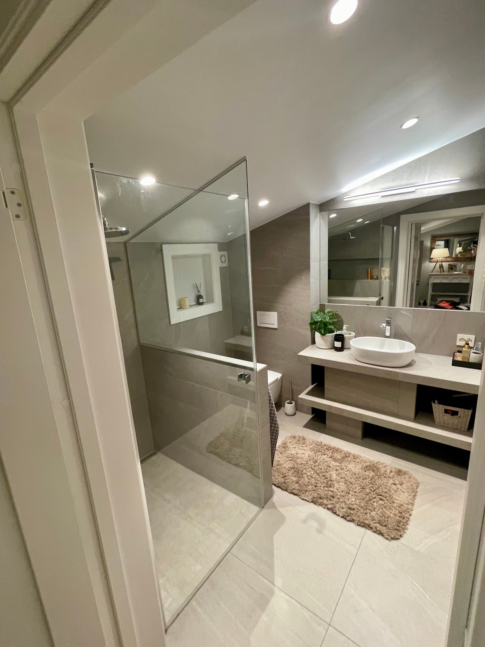 Hovedhus, bad 1. etg Galleribilde