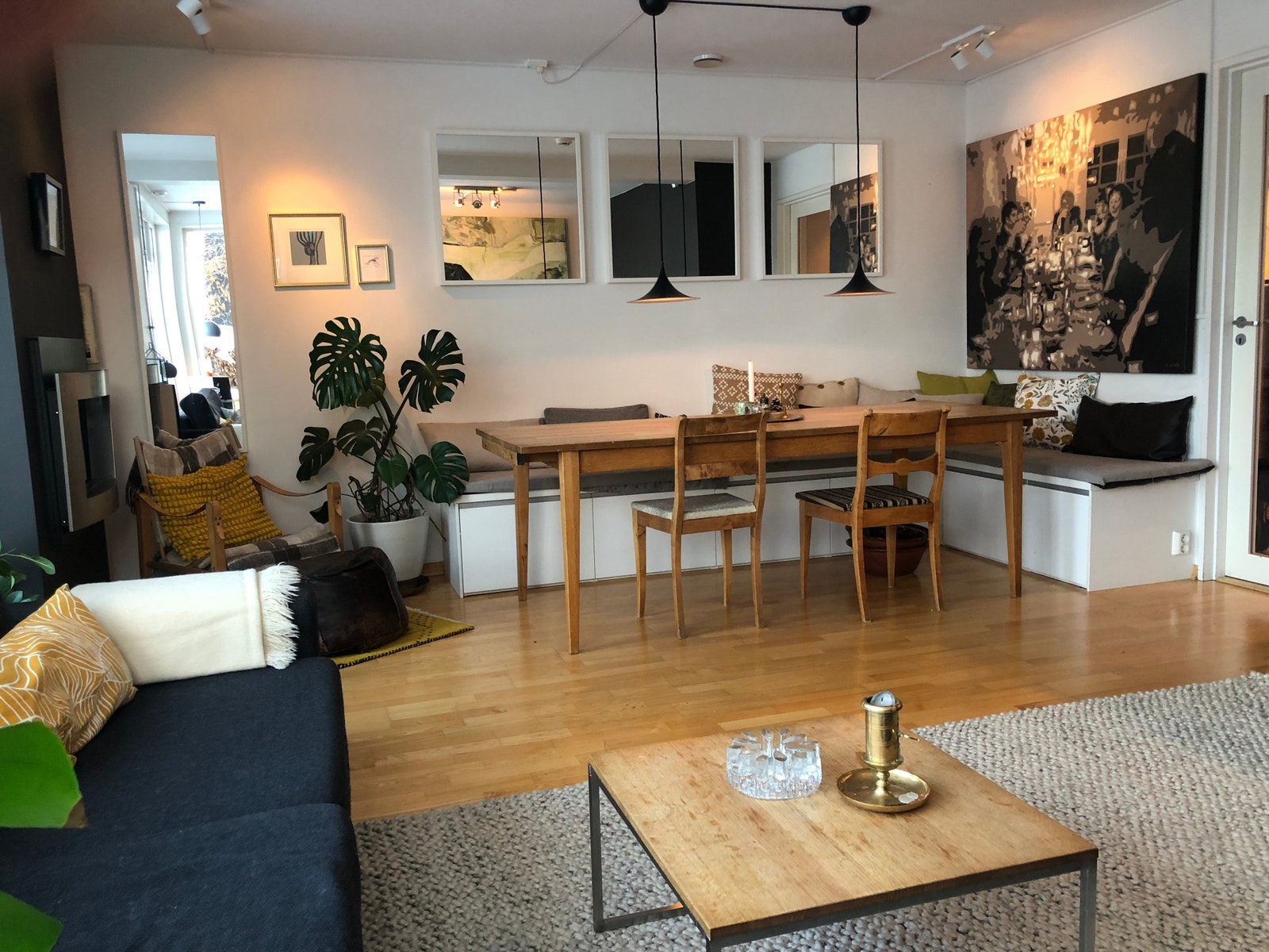 Spisebord i stue Galleribilde