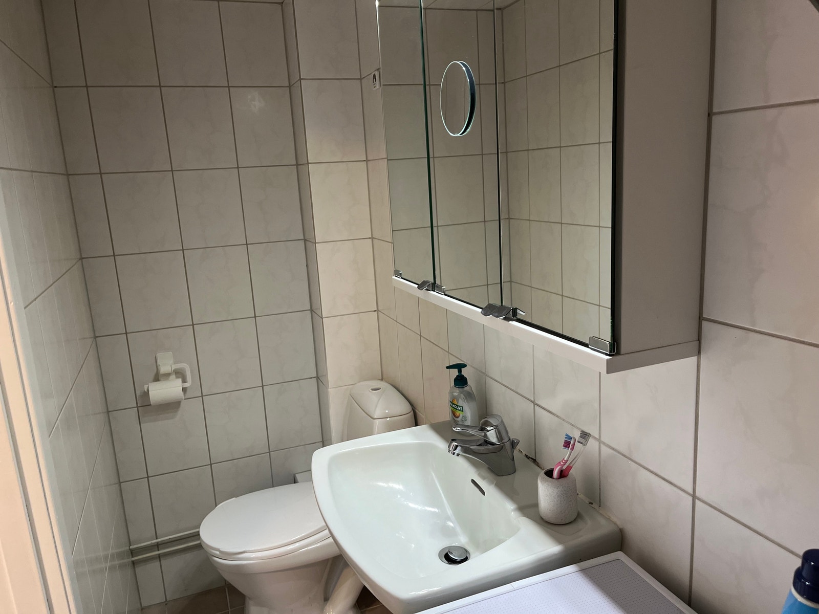 Bad med vaskemaskin og varme i gulv Galleribilde