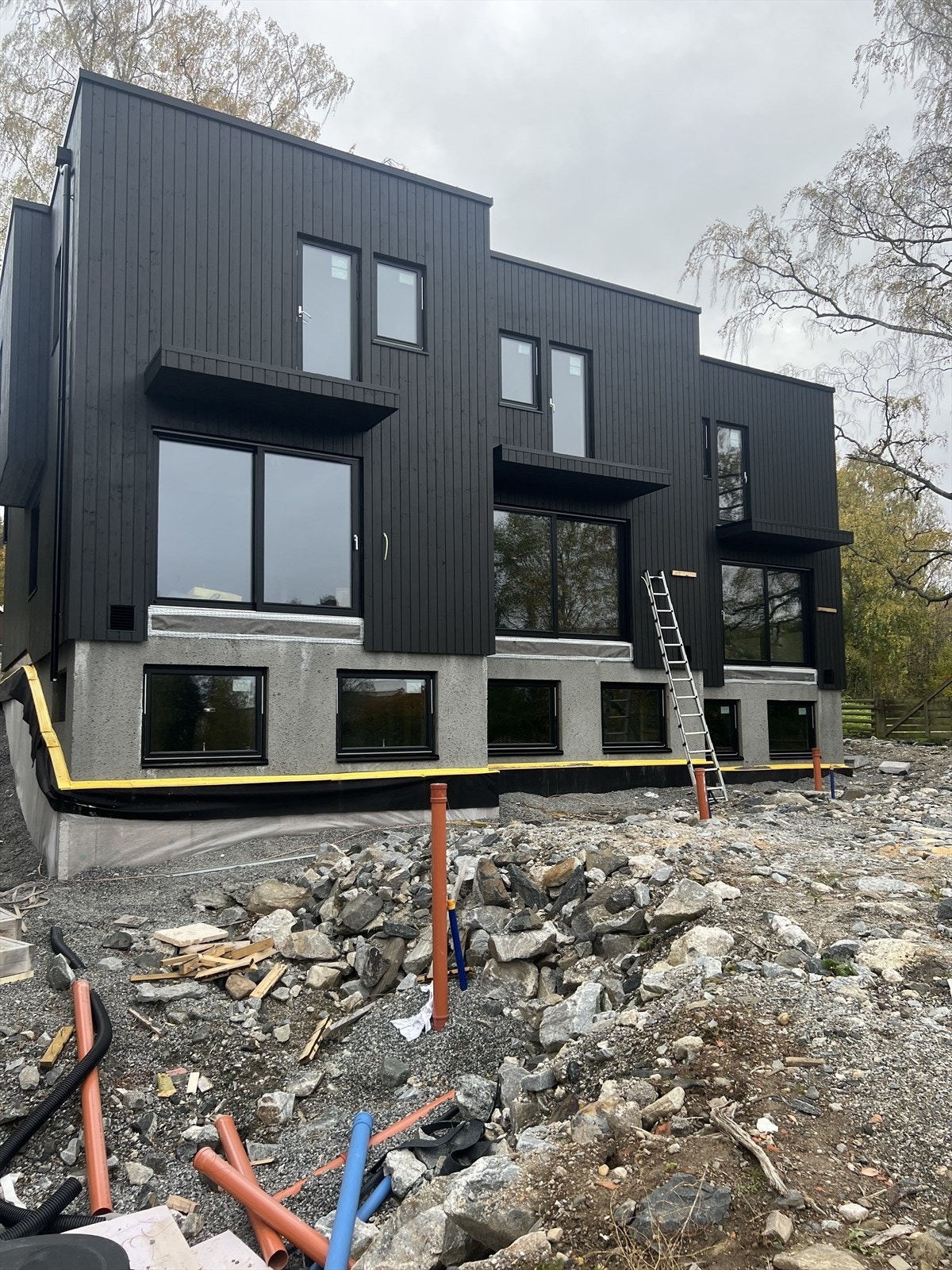 Bilde av fasaden tatt oktober 2023. Galleribilde