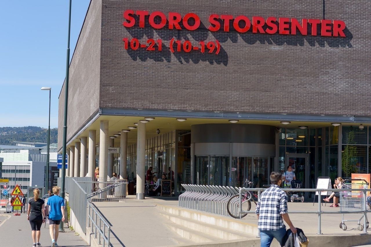 Storo Storsenter ligger rett over veien. Galleribilde