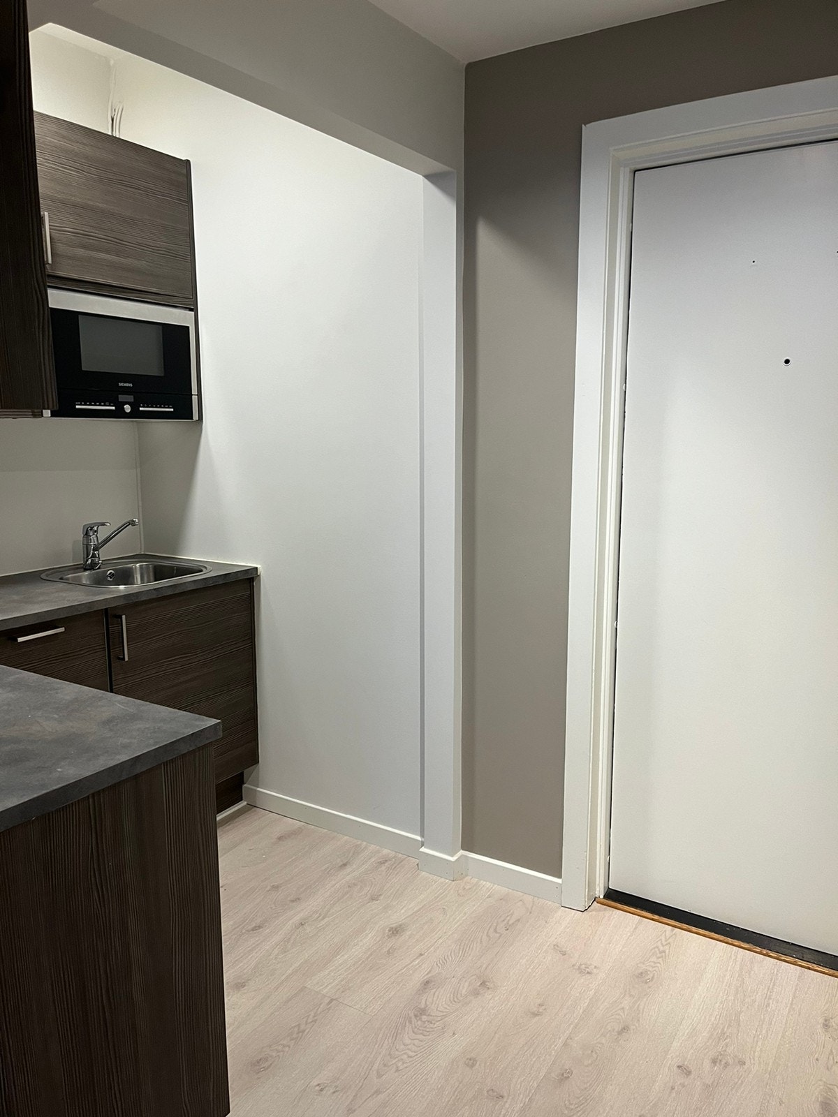 Kjøkken og entre Galleribilde