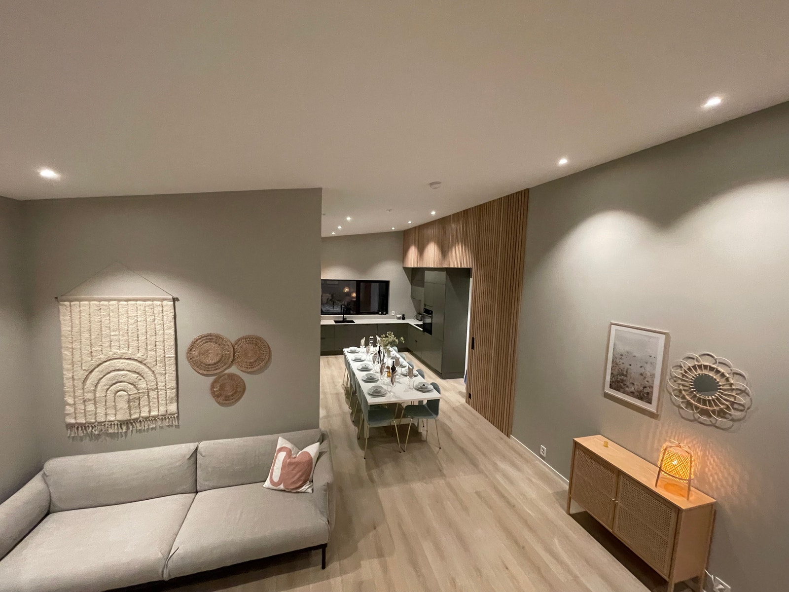 Fra stue mot kjøkken Galleribilde