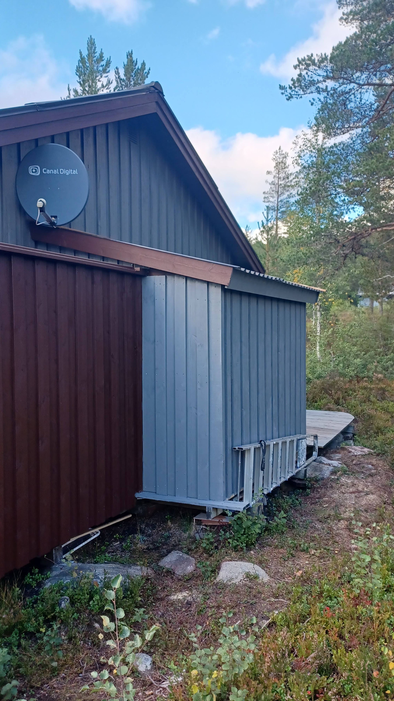 Påbygget vedbod 2022 Galleribilde