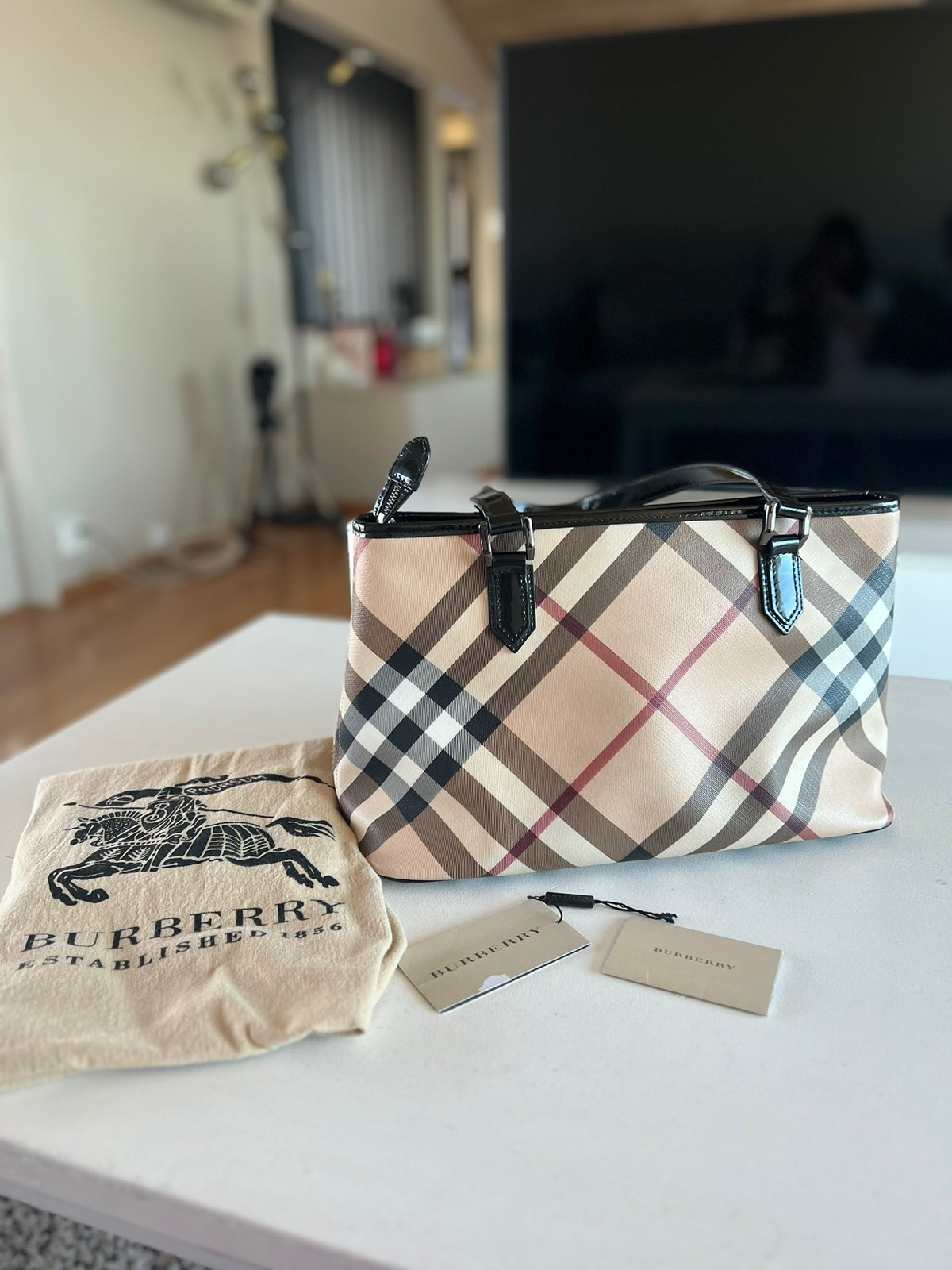 Burberry veske clearance