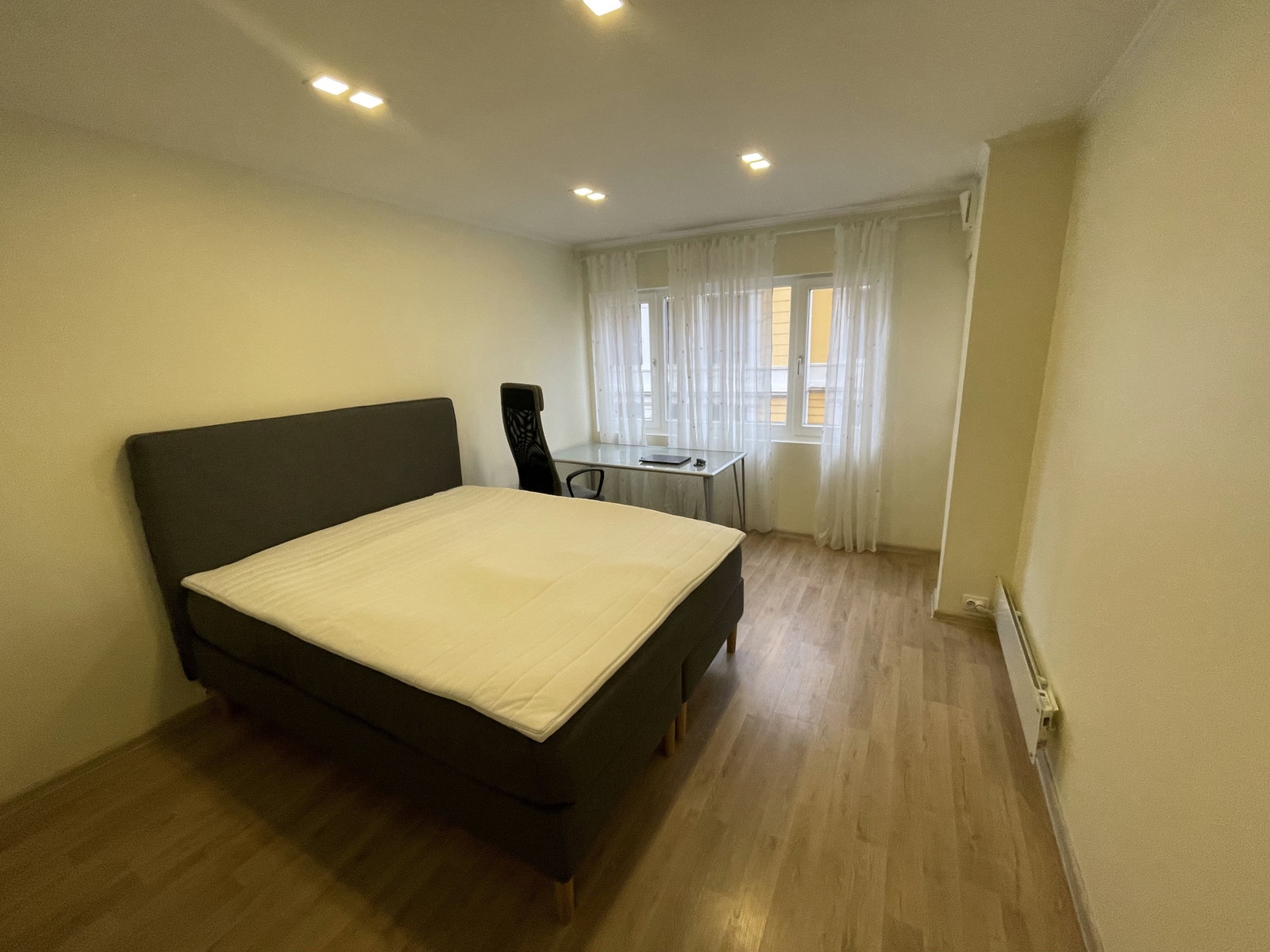 Soverom1 / Seng 160cm Galleribilde