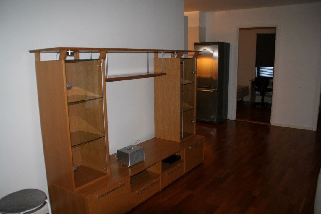 Stue mot kjøkken / tv benk Galleribilde