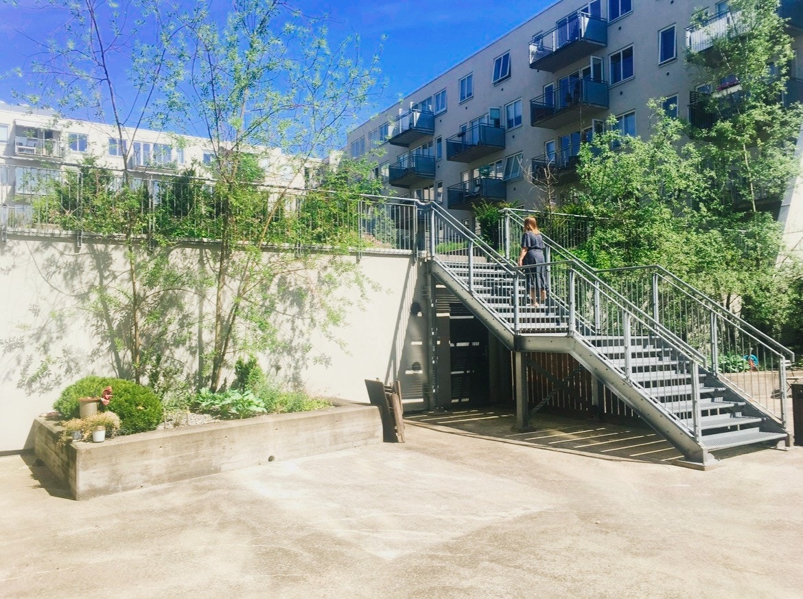 bakgård Galleribilde