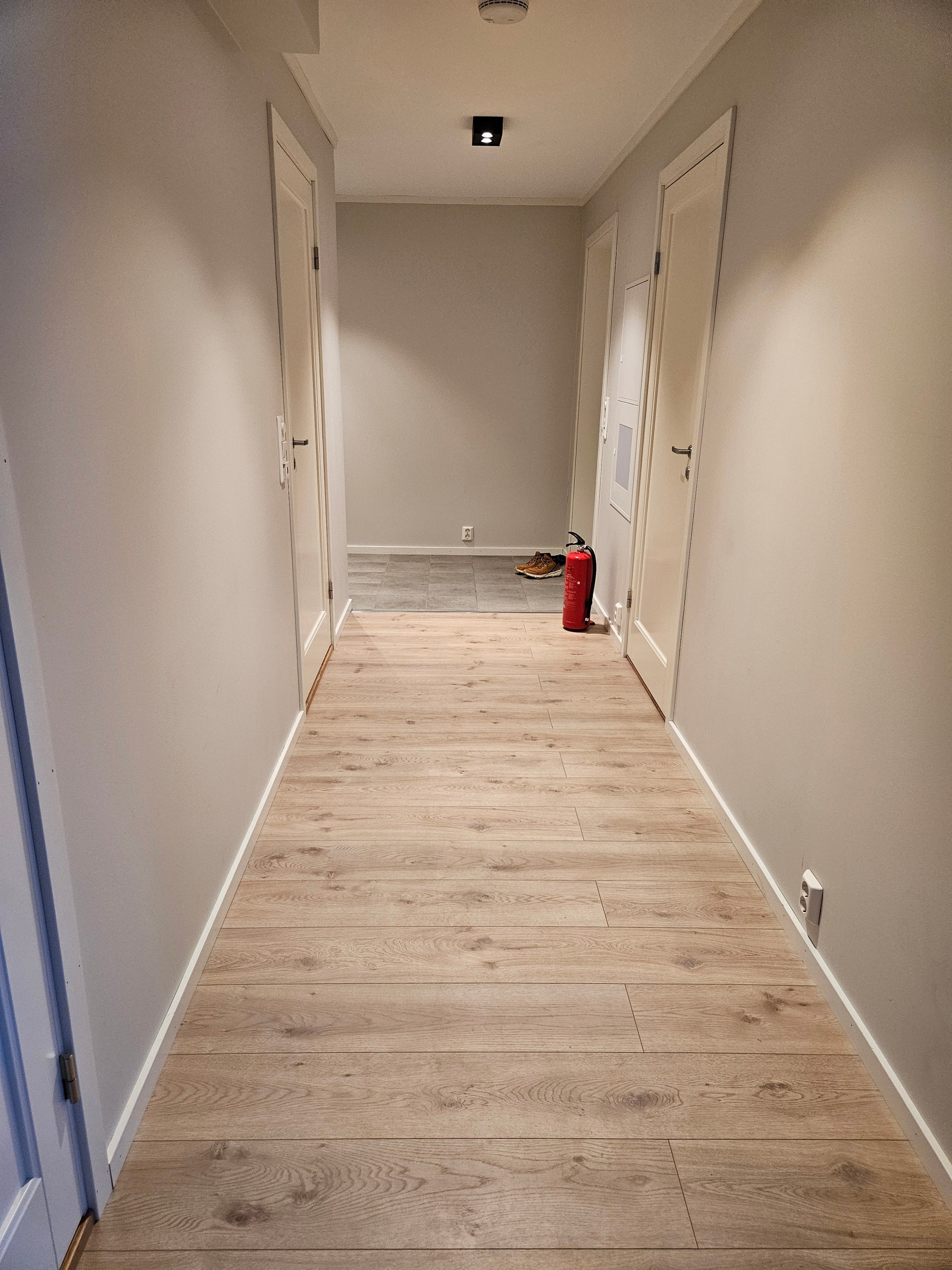 Gang mellom entre og stue Galleribilde