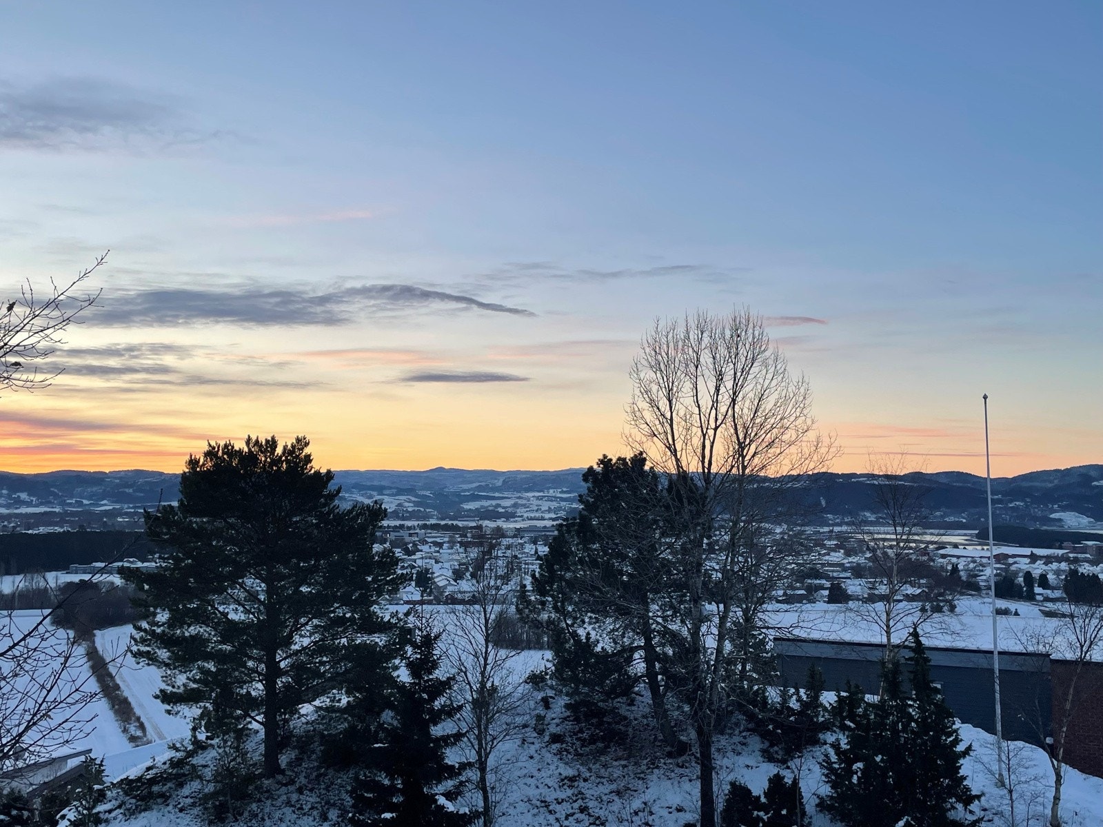 Utsikt fra tomta. Bilde tatt av selger Galleribilde