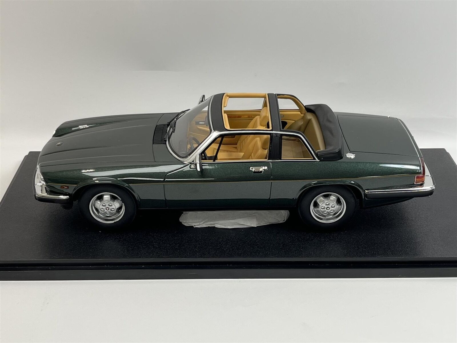 Jaguar XJ-SC 1983 modell-Sage Metallic Green Limited Edition
