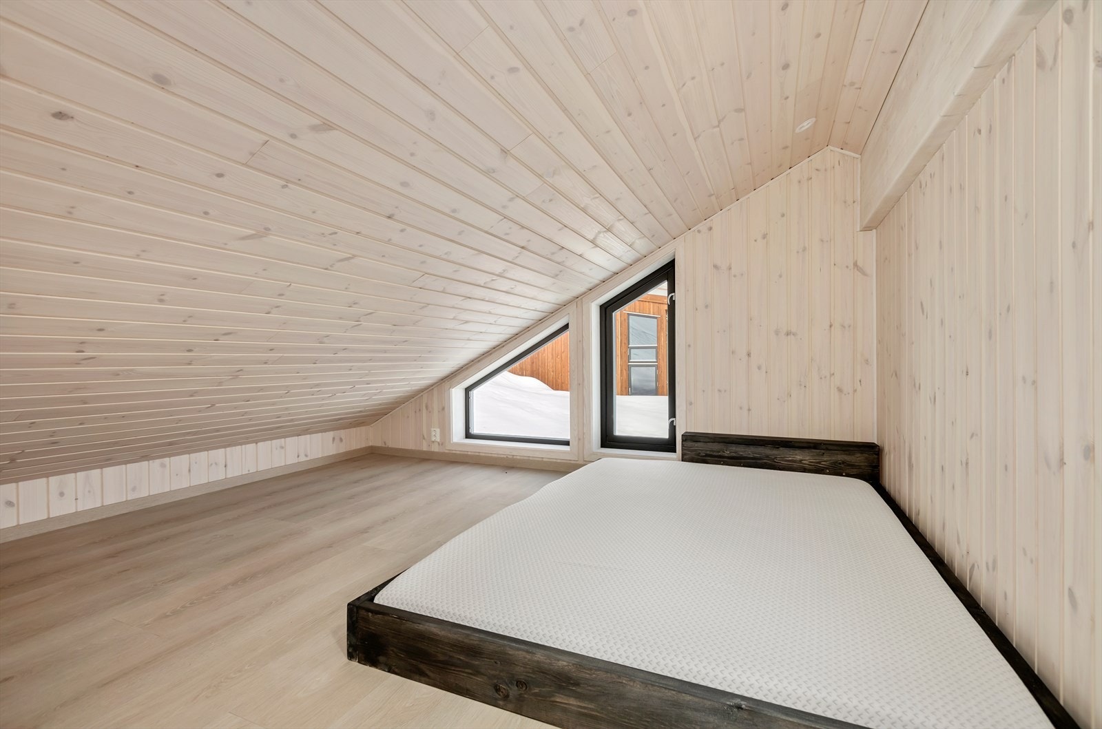 Hemsen er oppdelt i to rom. Galleribilde