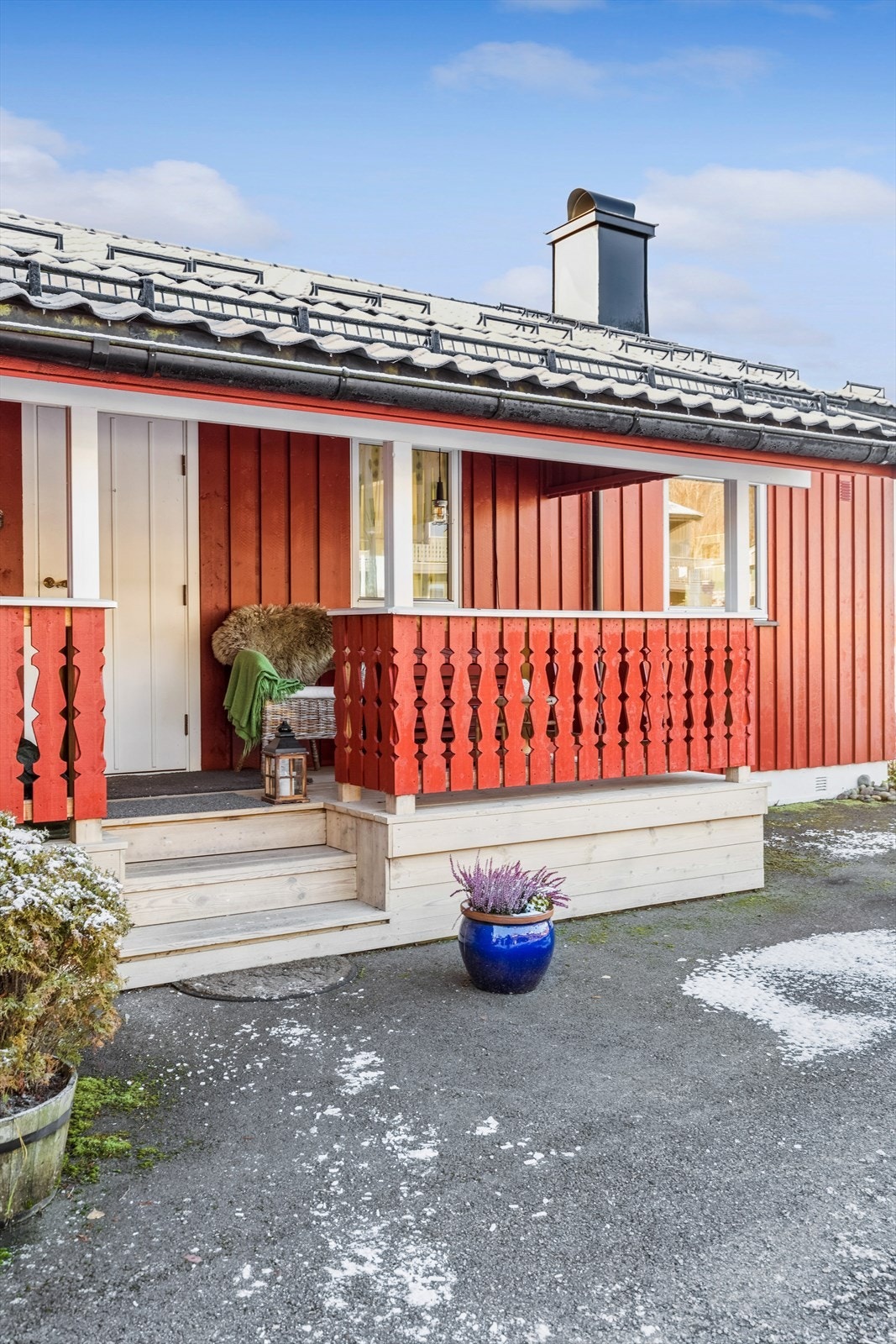 Velholdt enderekkehus med attraktiv beliggenhet Galleribilde