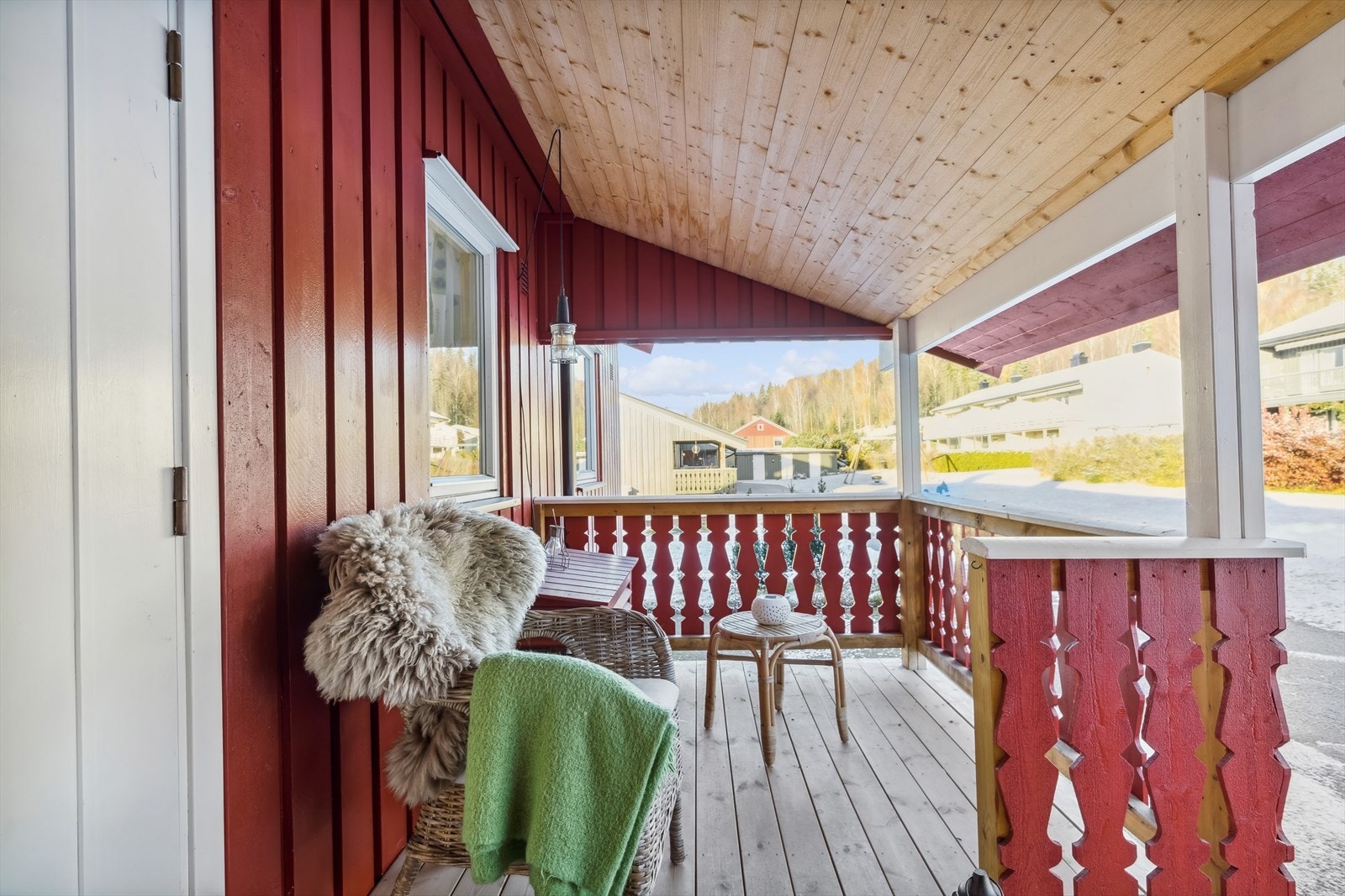 Pent overbygget inngangsparti Galleribilde