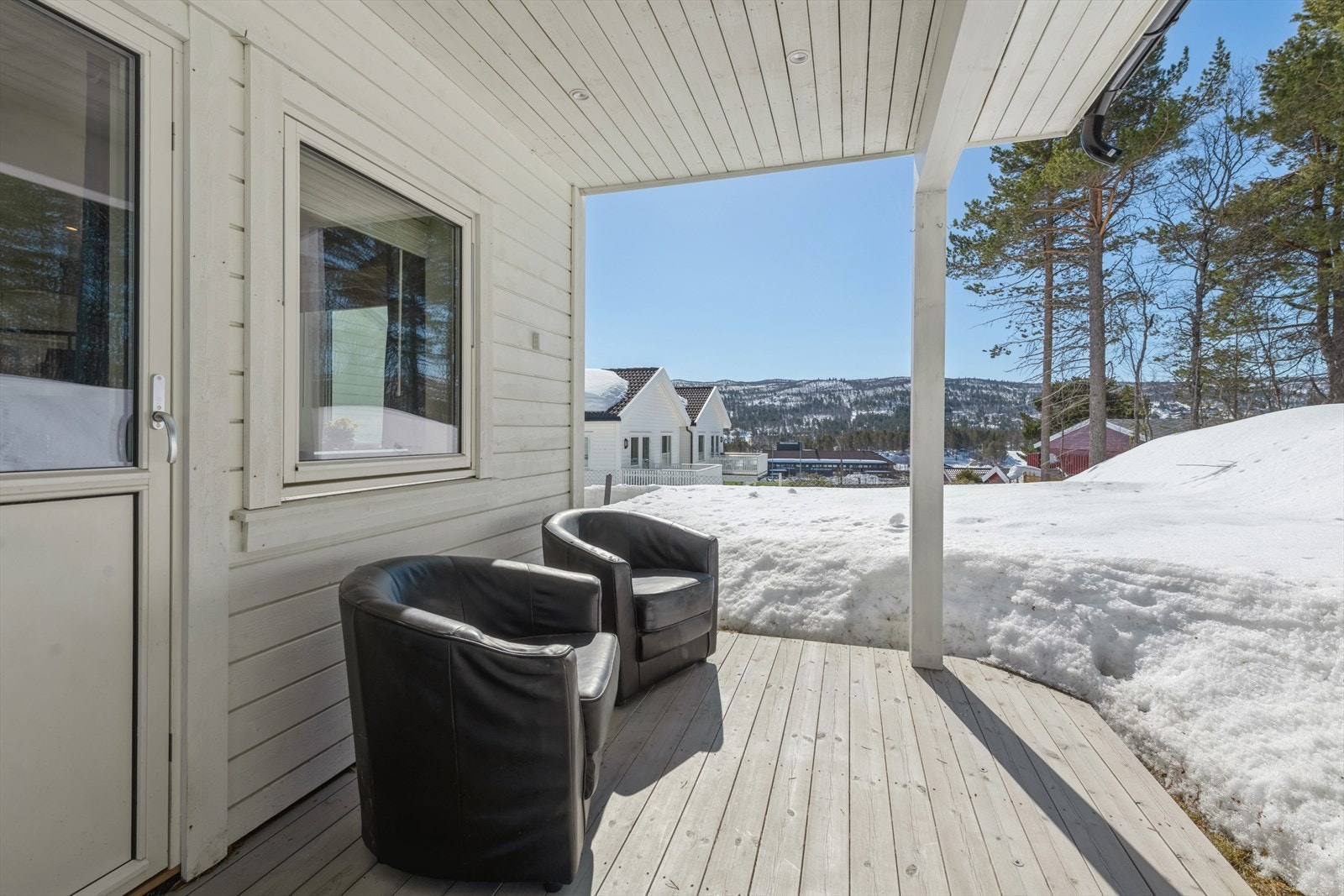 Terrasse med utgang fra stue Galleribilde