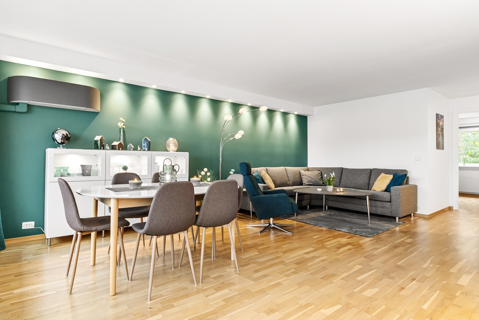 Det er montert varmepumpe i stue. Galleribilde