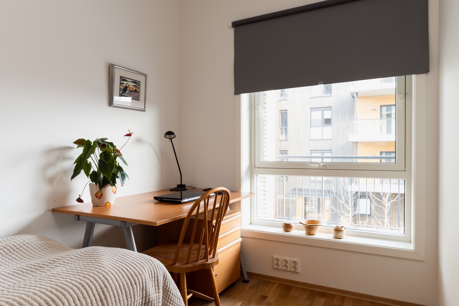 Leiligheten har en suveren beliggenhet sentralt på Lade. Her kan du leve det urbane liv med alt av servicefunksjoner i umiddelbar nærhet. Galleribilde