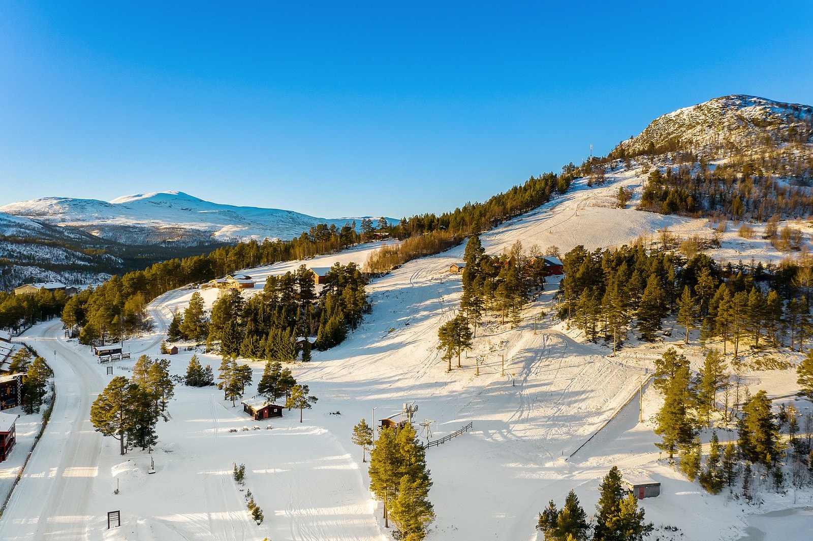 Snøsikker, barne- og familievennlig alpinanlegg like i nørheten. Galleribilde
