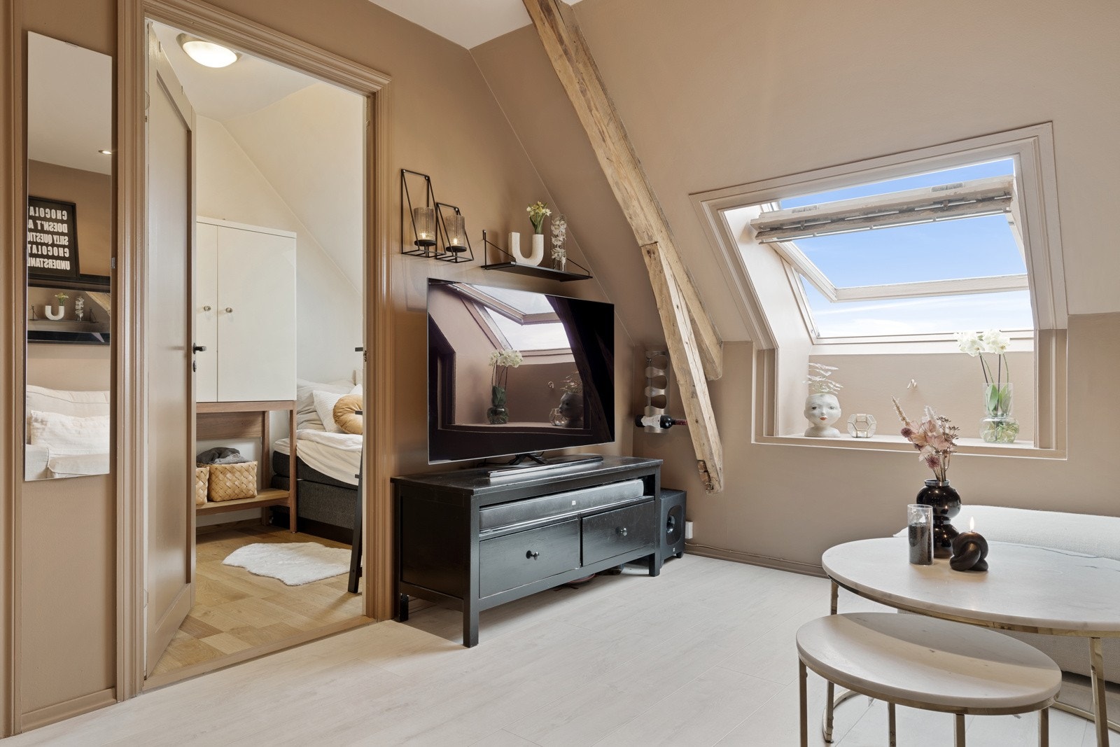 Gulvvarme på bad og i stue. Galleribilde