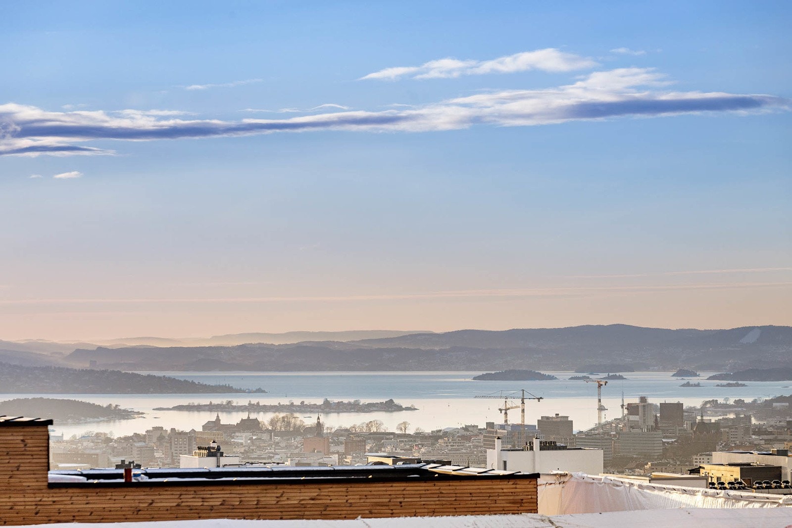Utsikt fra takterrasse. Galleribilde