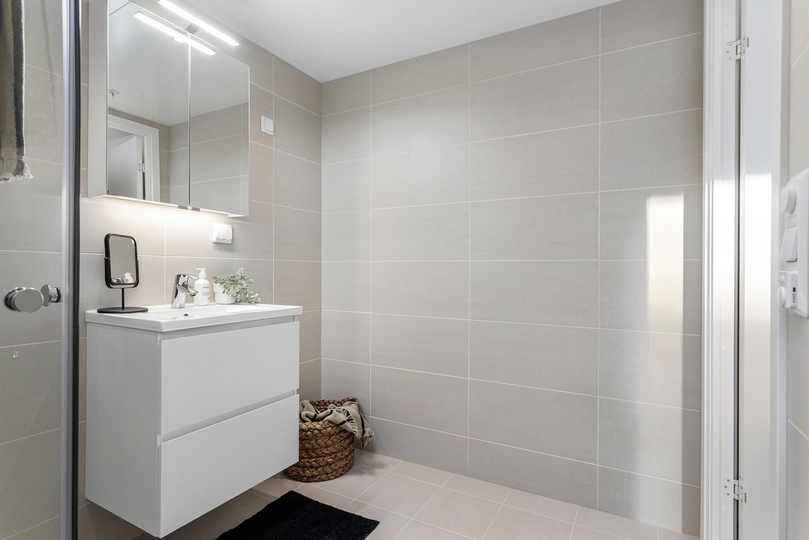 Det er opplegg for vaskemaskin. Galleribilde