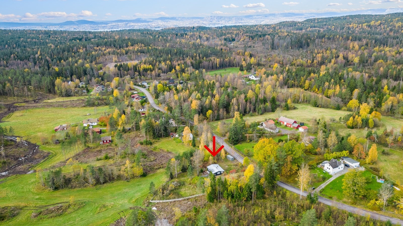 Tomten er på totalt 2445 kvm Galleribilde