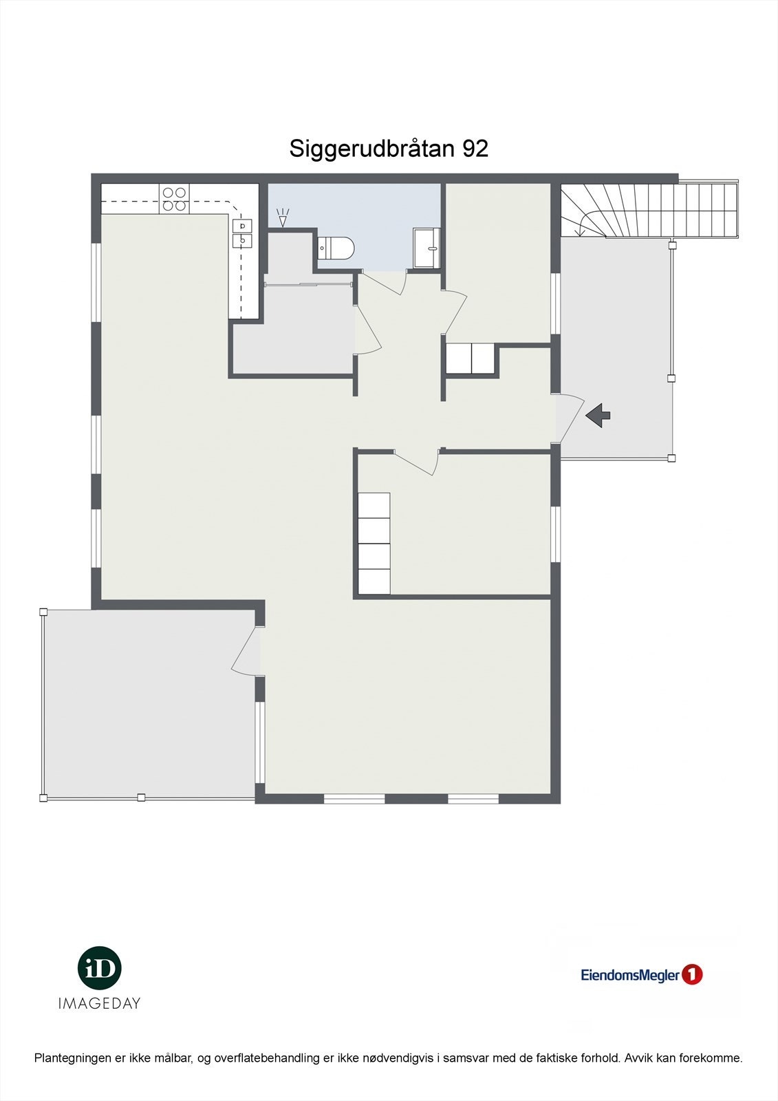 Leiligheten har 2 stuer, kjøkken, 2 soverom, bad, innvendig bod og gang. Overbygget terrasse og hage! Galleribilde