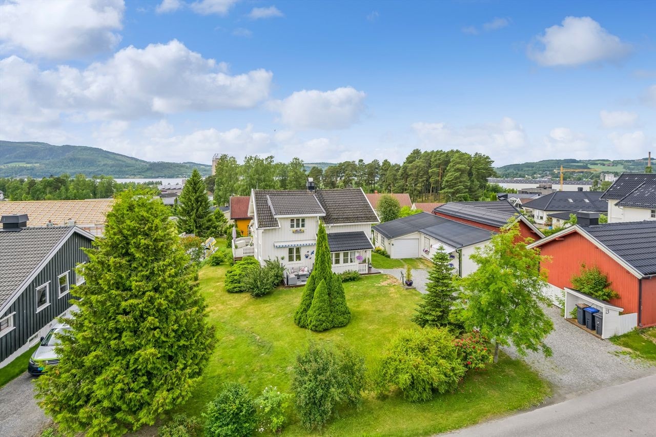 Her bor man med kort gangveg til alt, blant annet sentrum, skoler og Mjøsa. Galleribilde