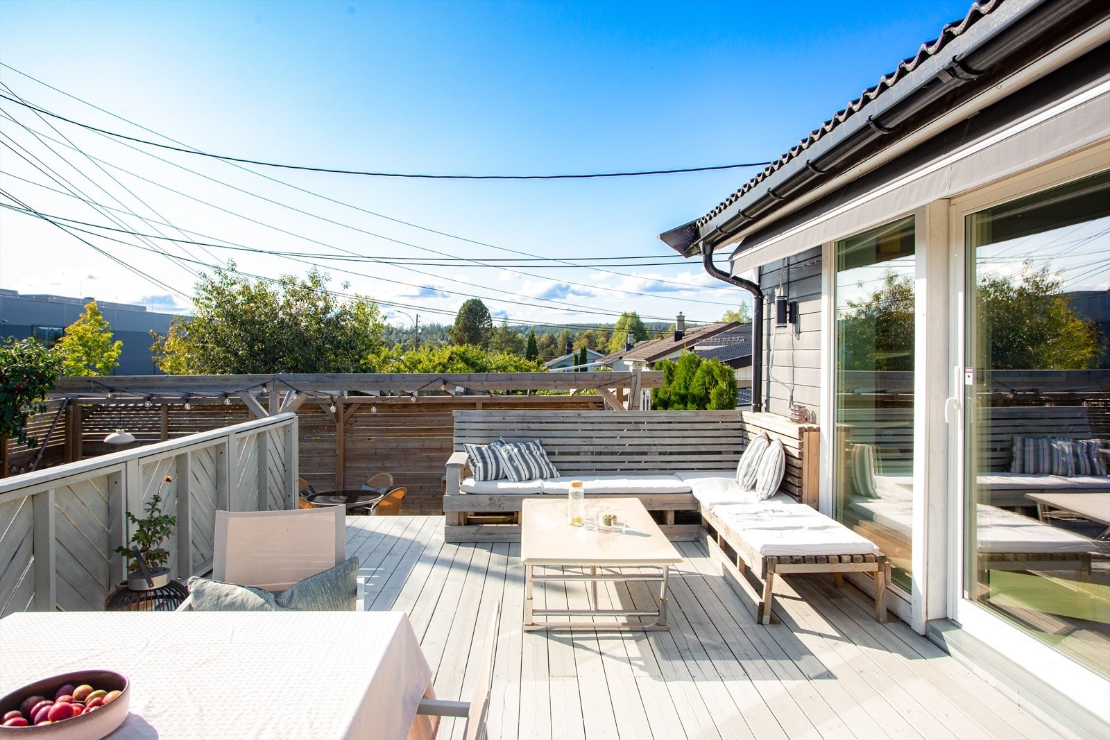 Terrassen er på 29 kvm. Galleribilde