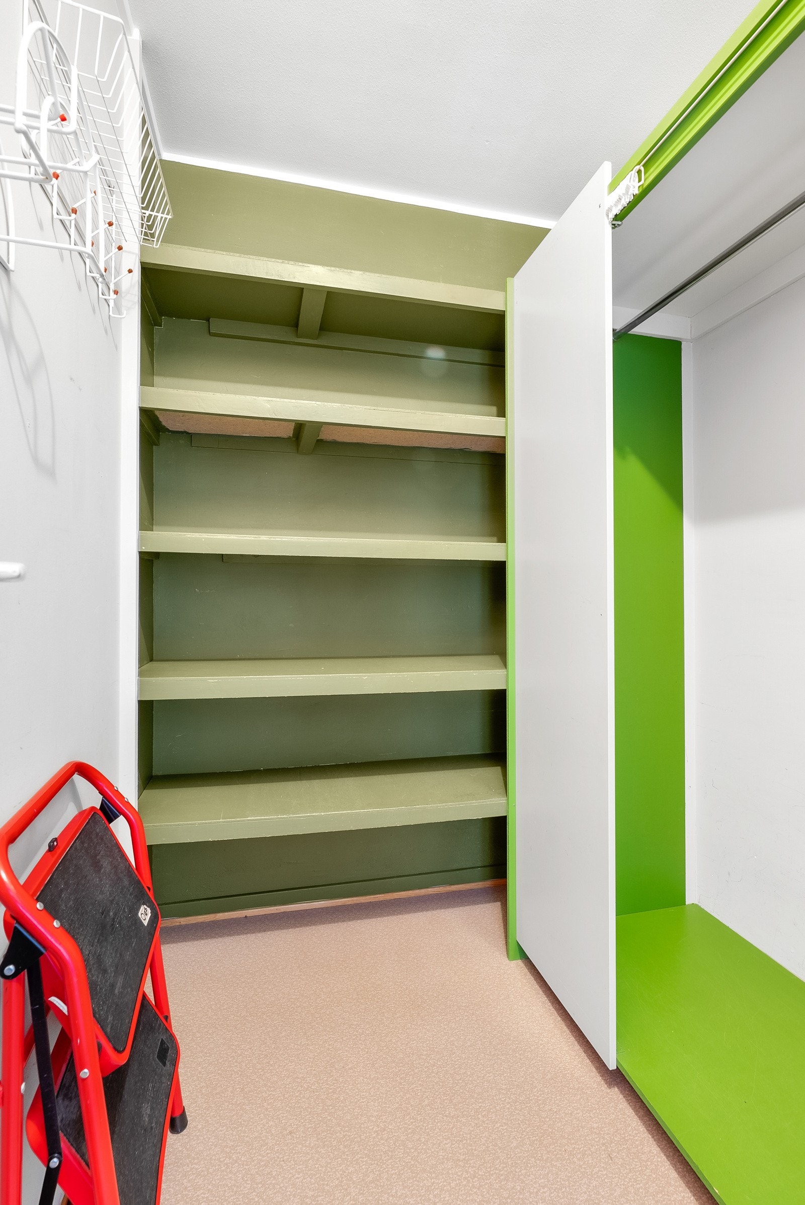 Innvendig bod Galleribilde