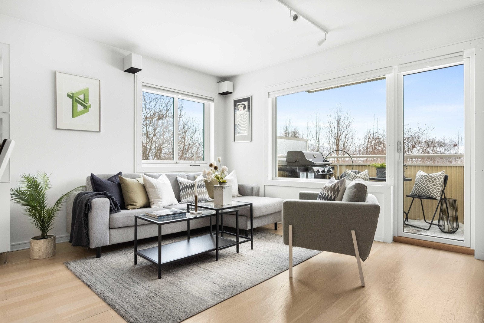 Velkommen til Eiksveien 53 - Presentert av Elise Riise Johnsen v/Eie Bærum Galleribilde